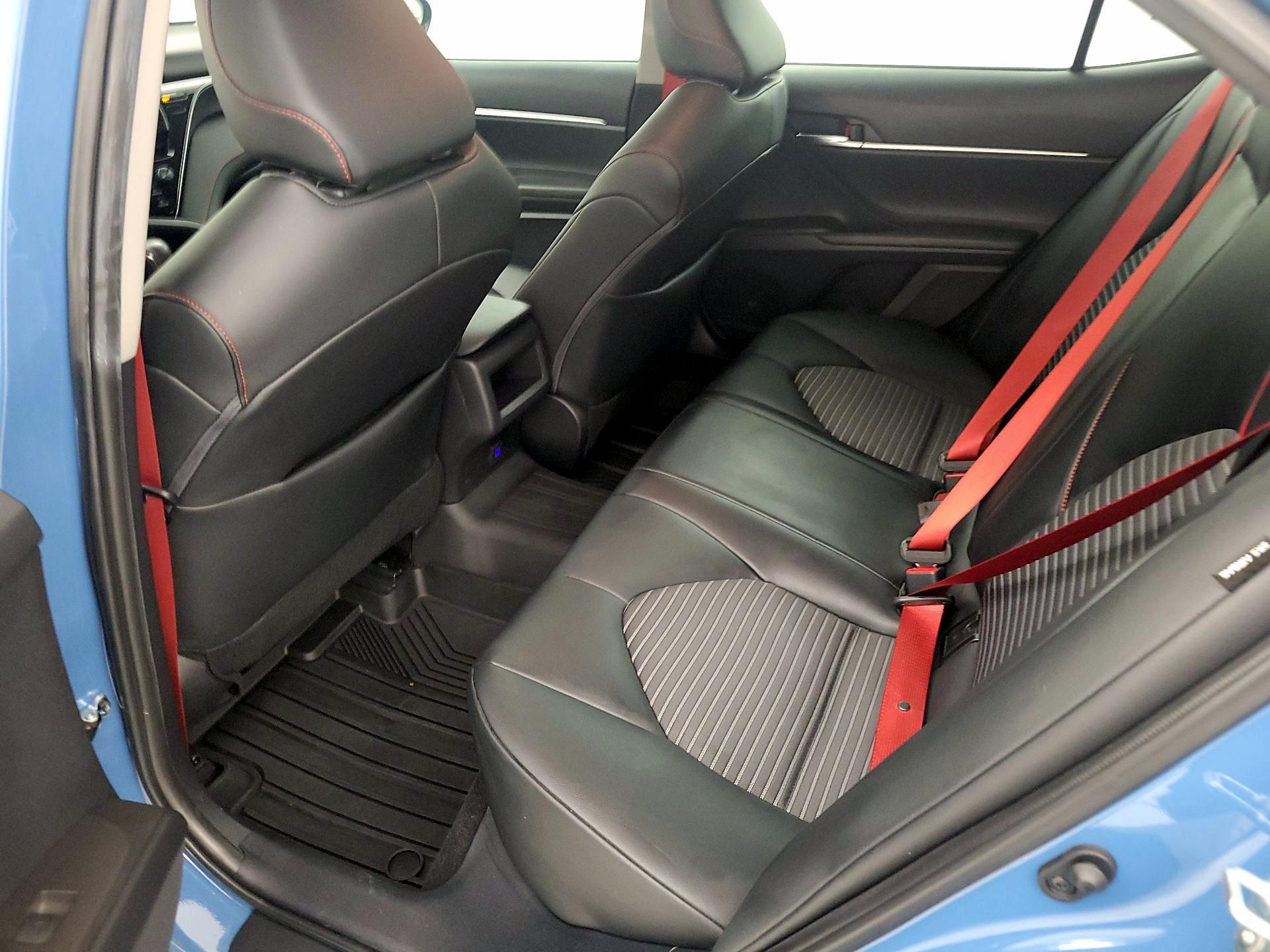 Thumbnail: 2022 Toyota Camry - 19