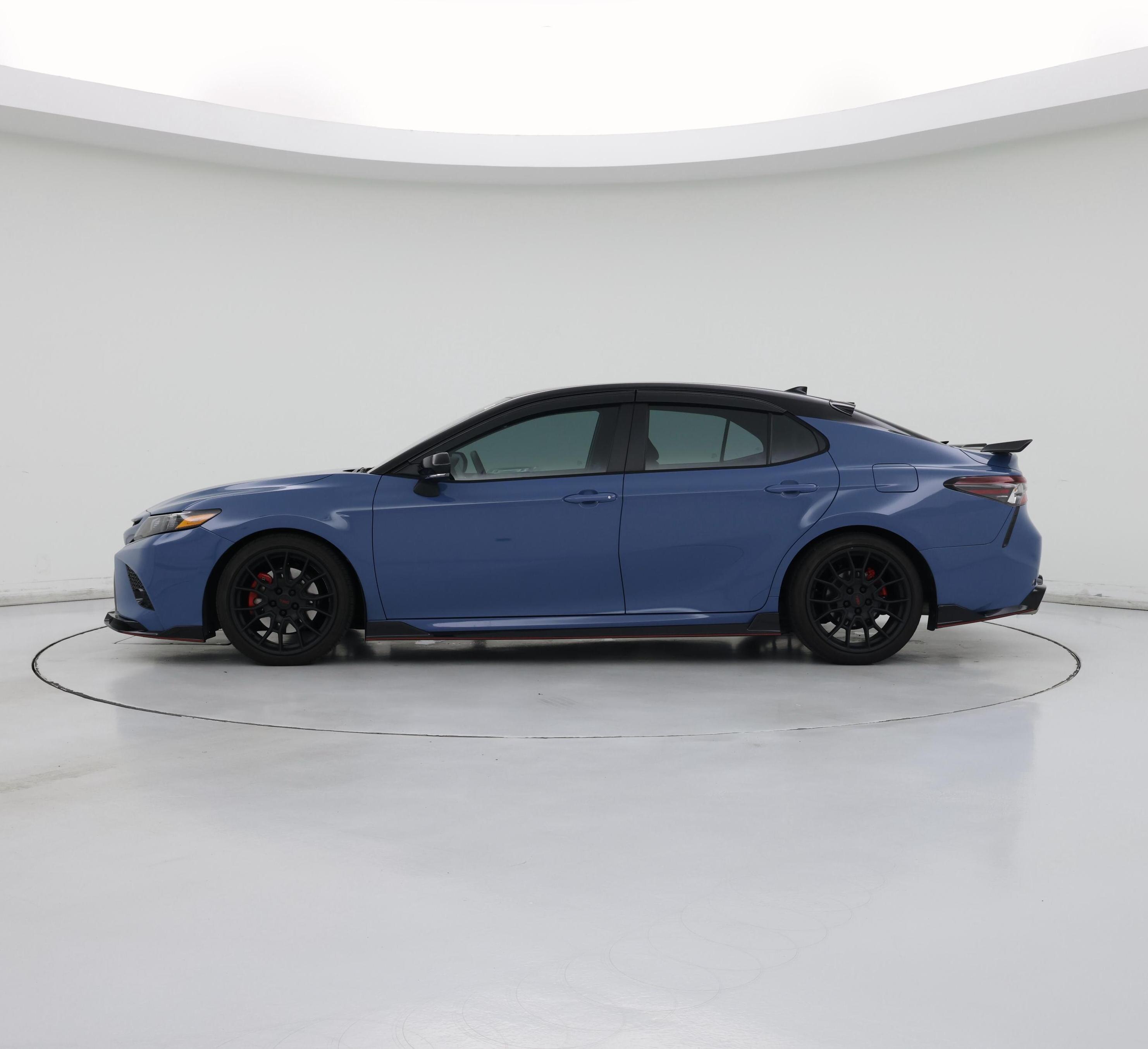 Thumbnail: 2022 Toyota Camry - 3