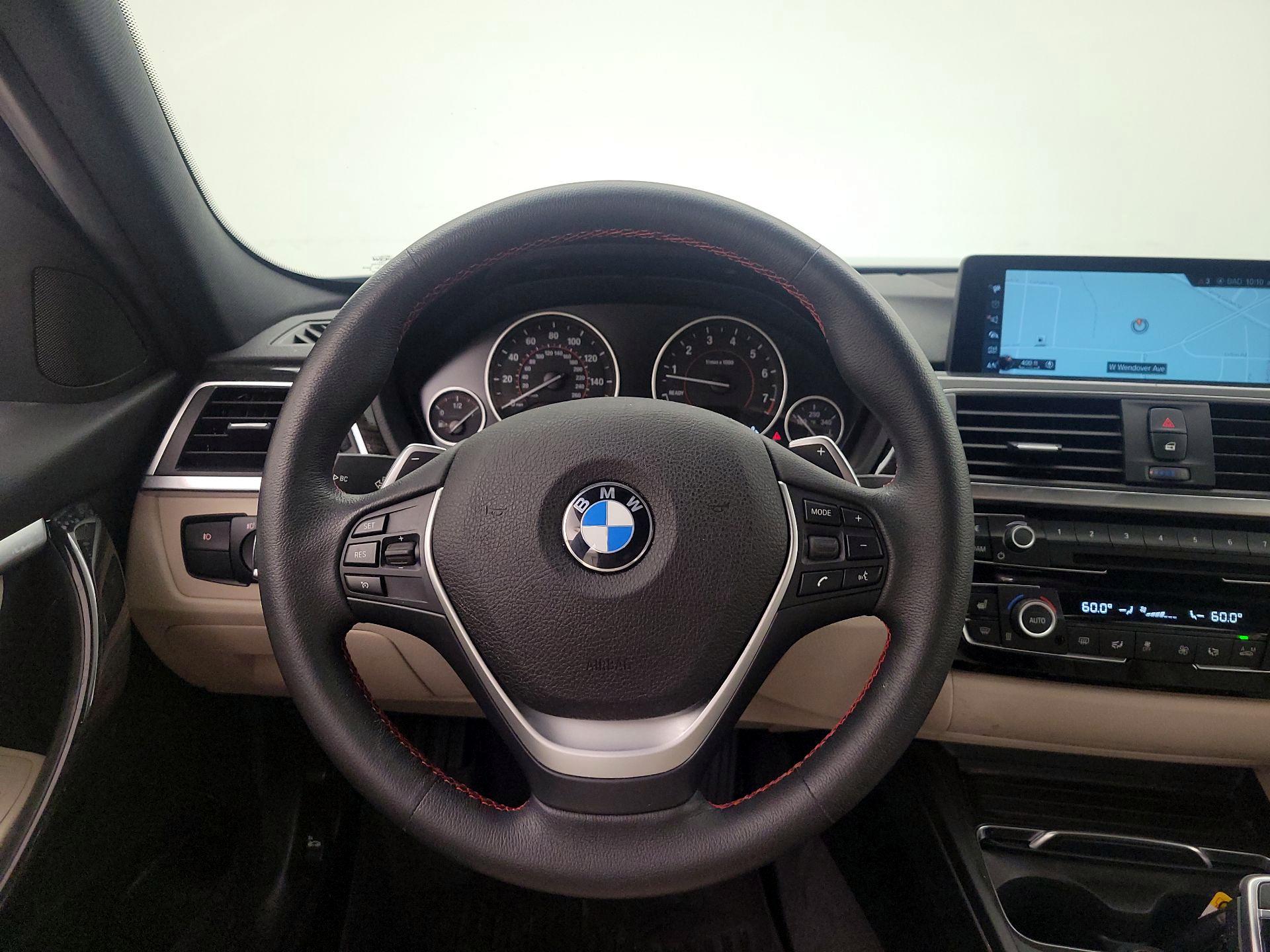 Thumbnail: 2017 BMW 3 Series - 10