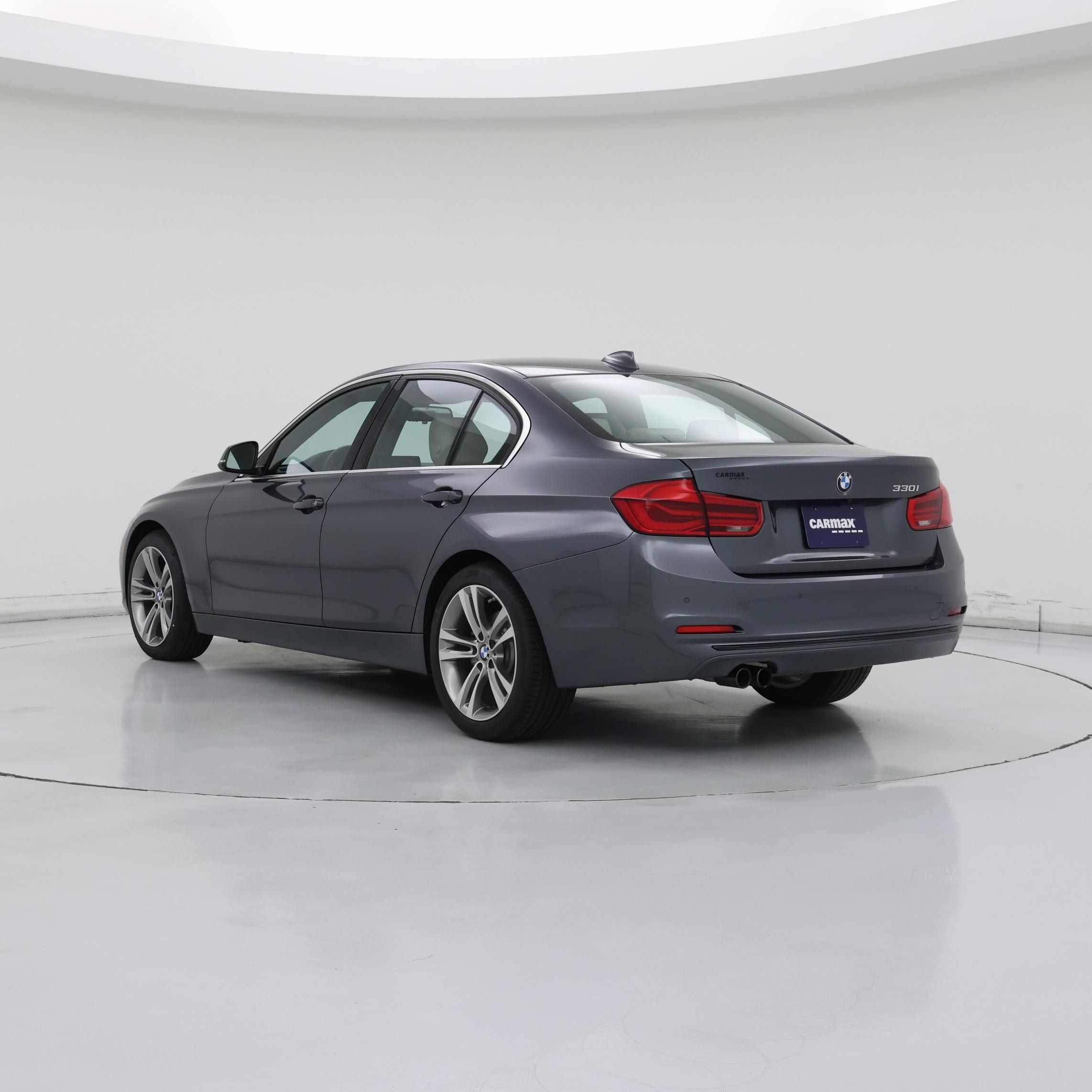Thumbnail: 2017 BMW 3 Series - 2