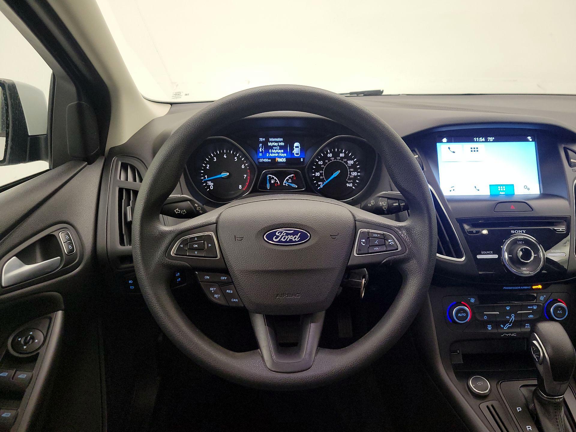 Thumbnail: 2018 Ford Focus - 10