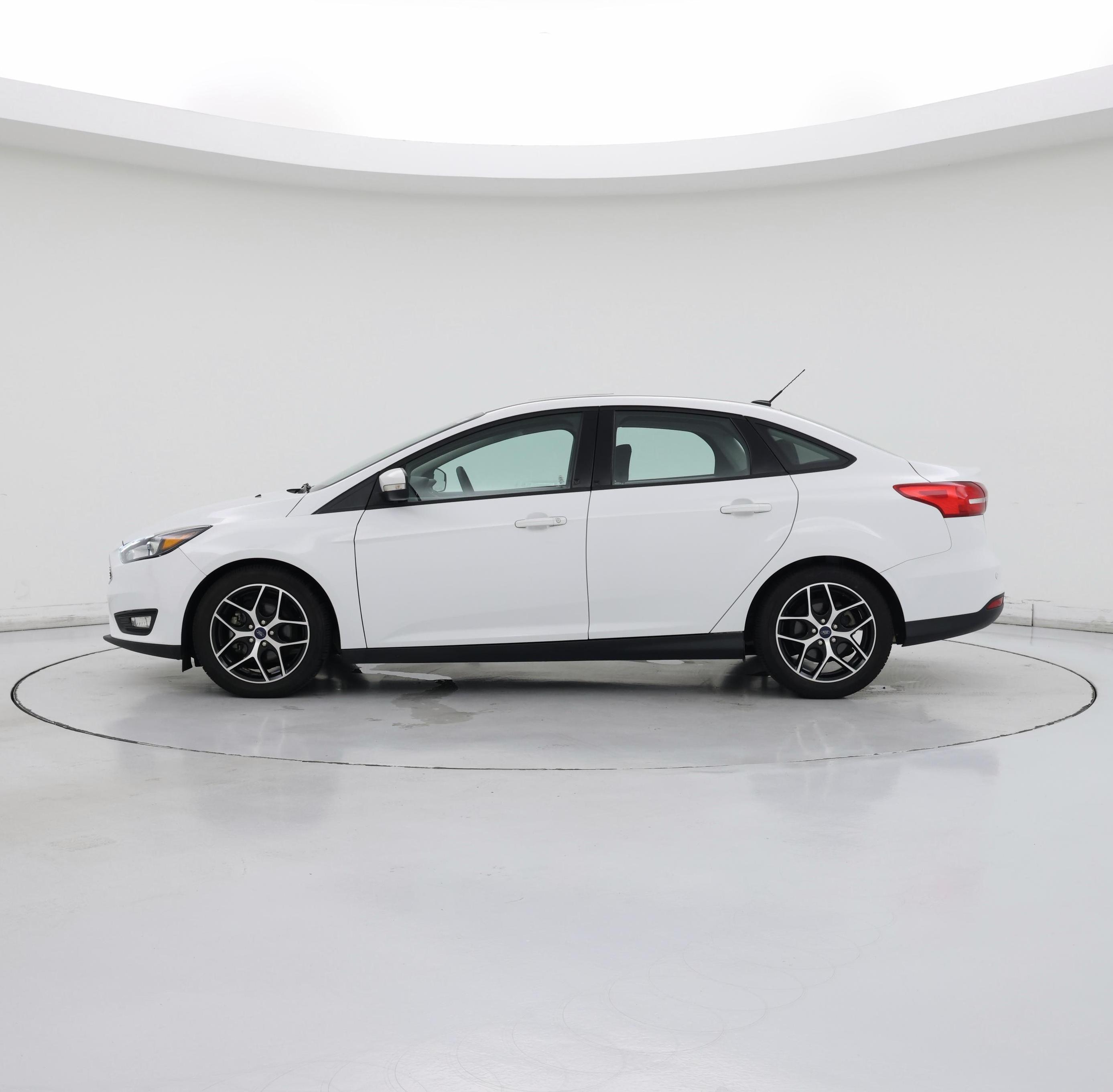 Thumbnail: 2018 Ford Focus - 3