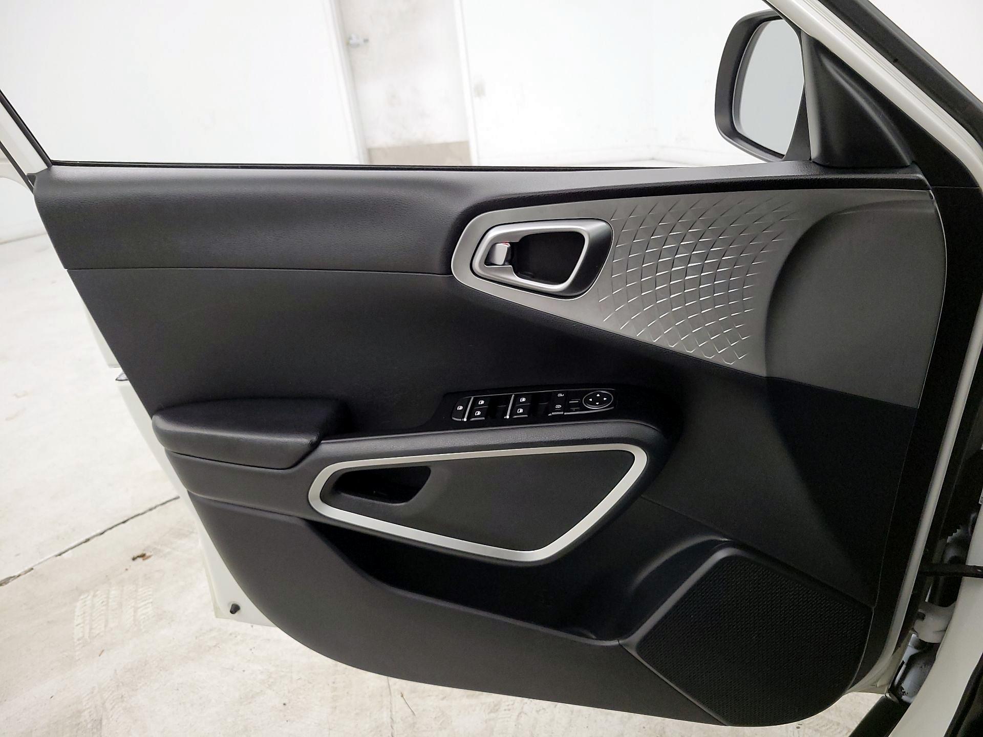 Thumbnail: 2021 Kia Soul - 12