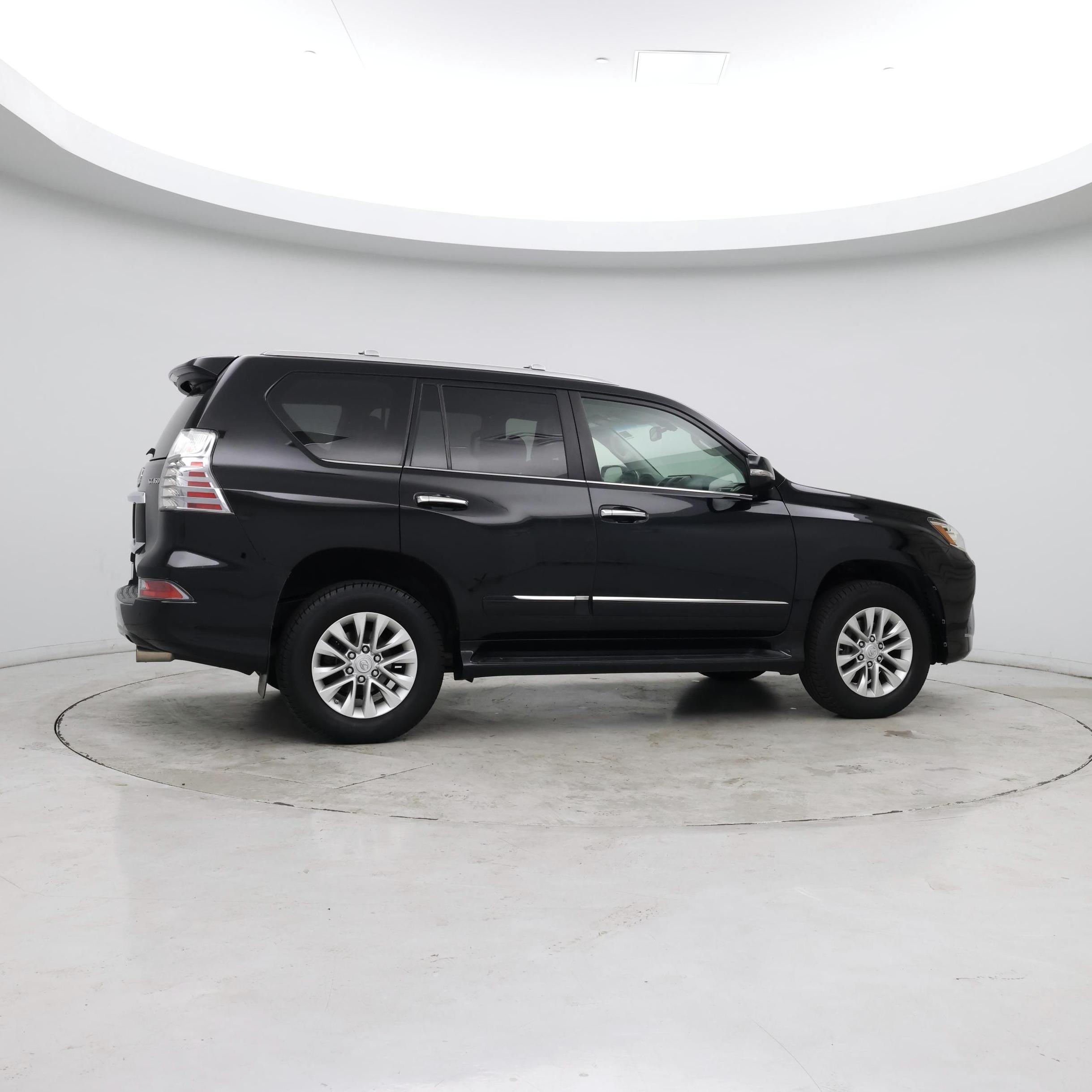 Thumbnail: 2017 Lexus GX - 8