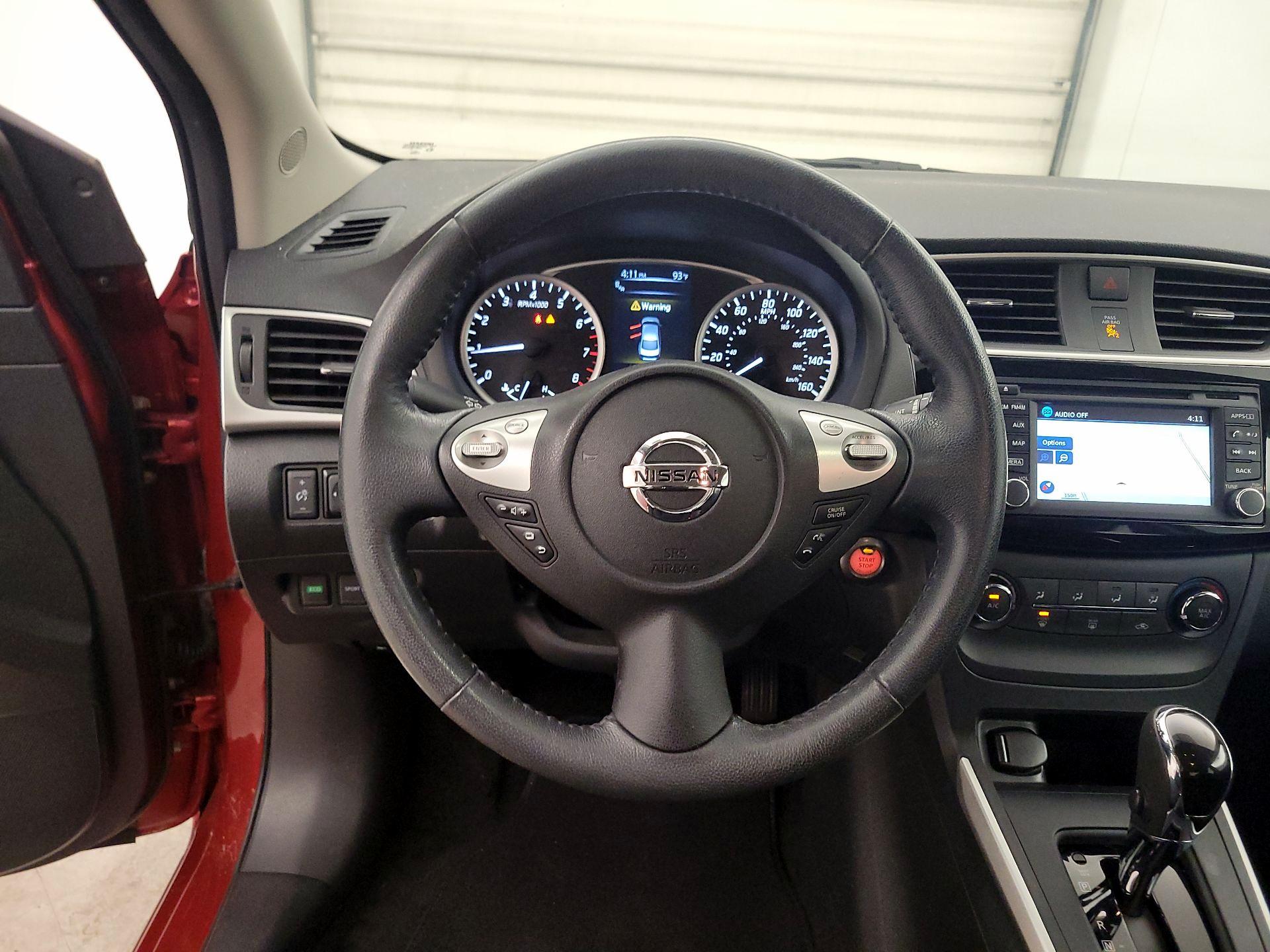Thumbnail: 2017 Nissan Sentra - 10