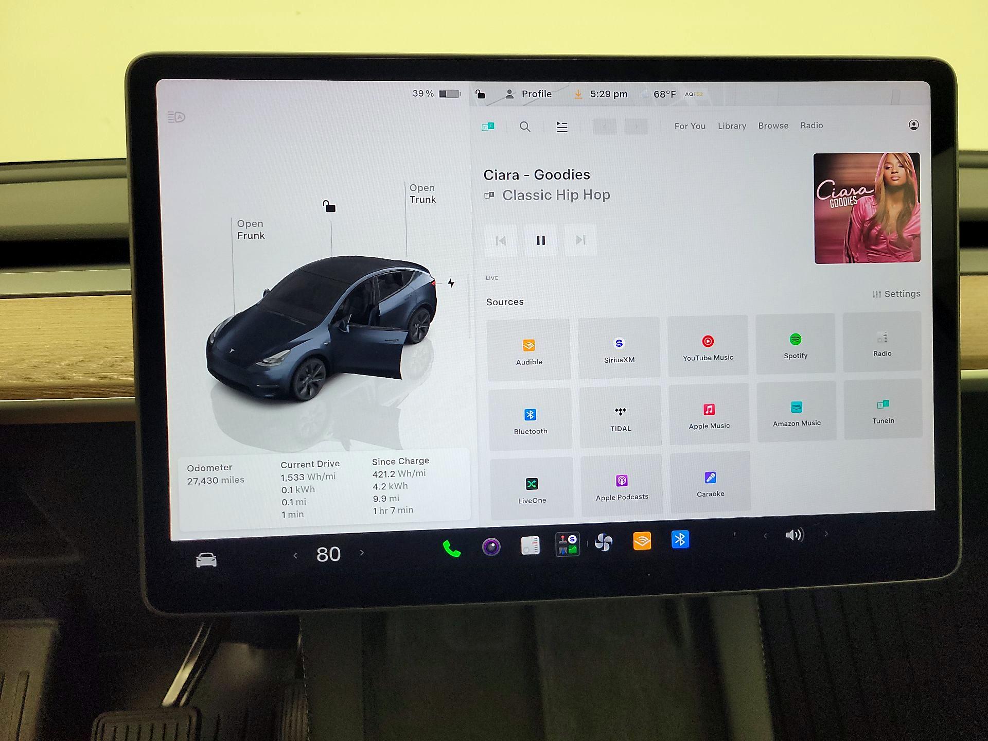 Thumbnail: 2024 Tesla Model Y - 15