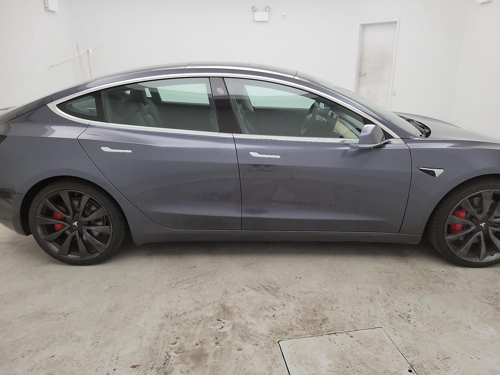 Thumbnail: 2020 Tesla Model 3 - 4