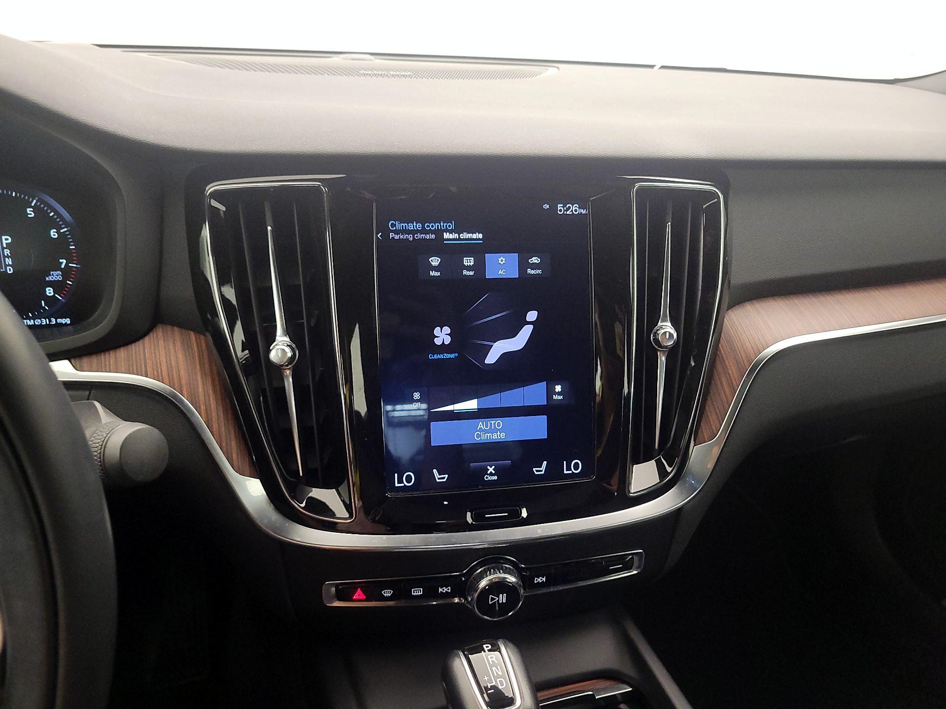 Thumbnail: 2020 Volvo S60 - 17