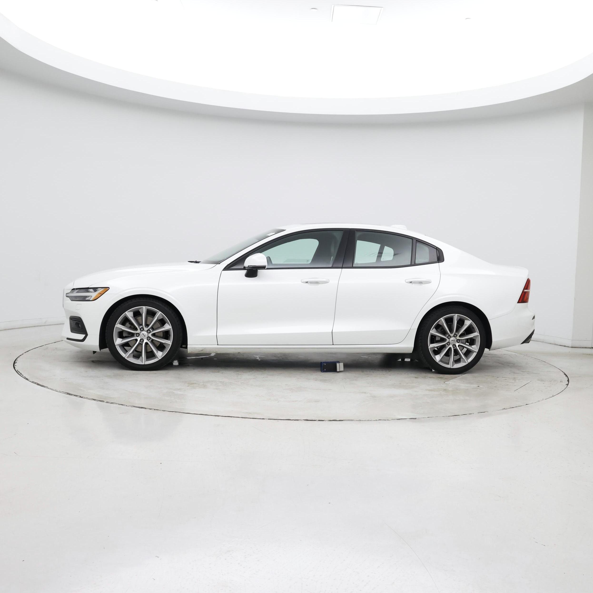 Thumbnail: 2020 Volvo S60 - 2