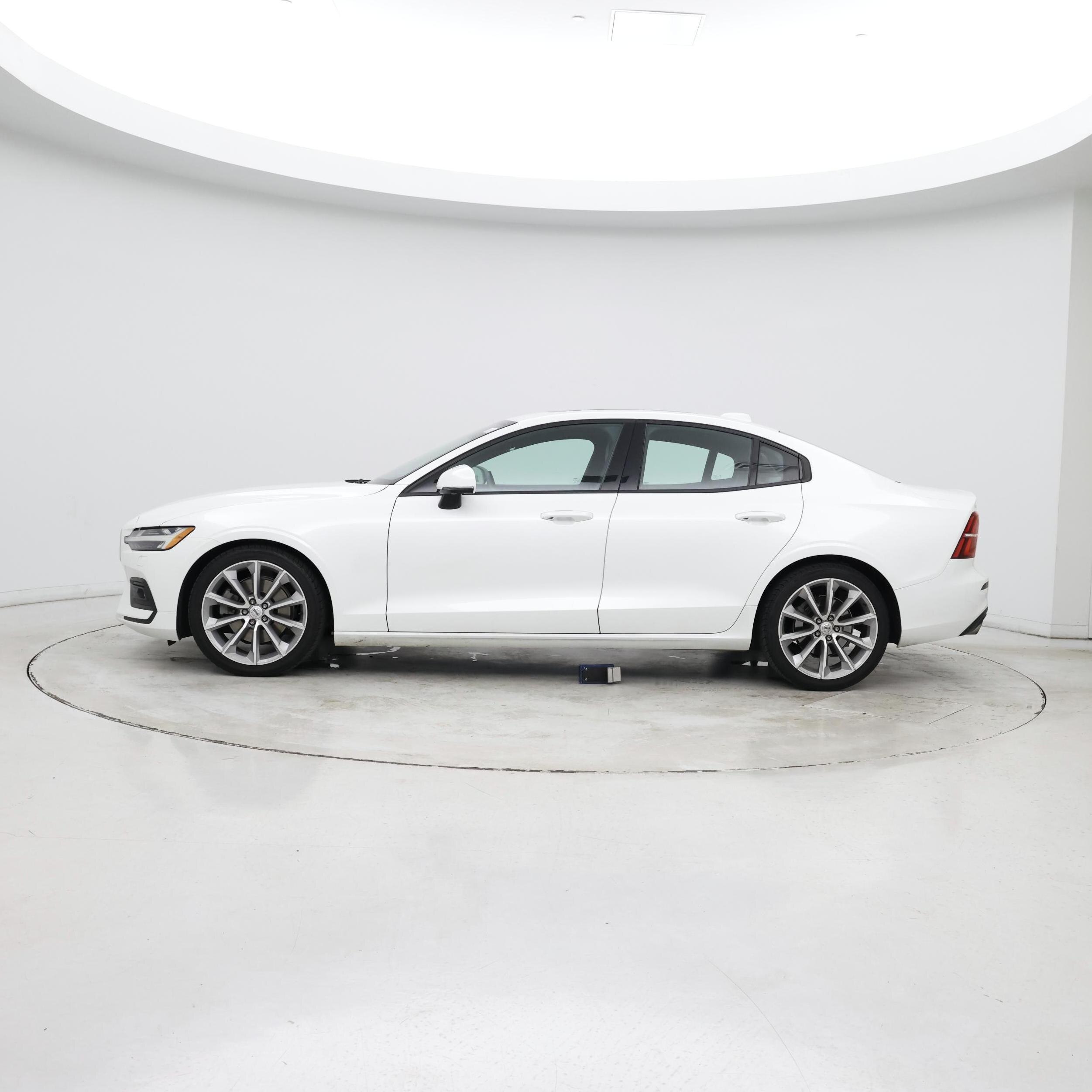 Thumbnail: 2020 Volvo S60 - 6
