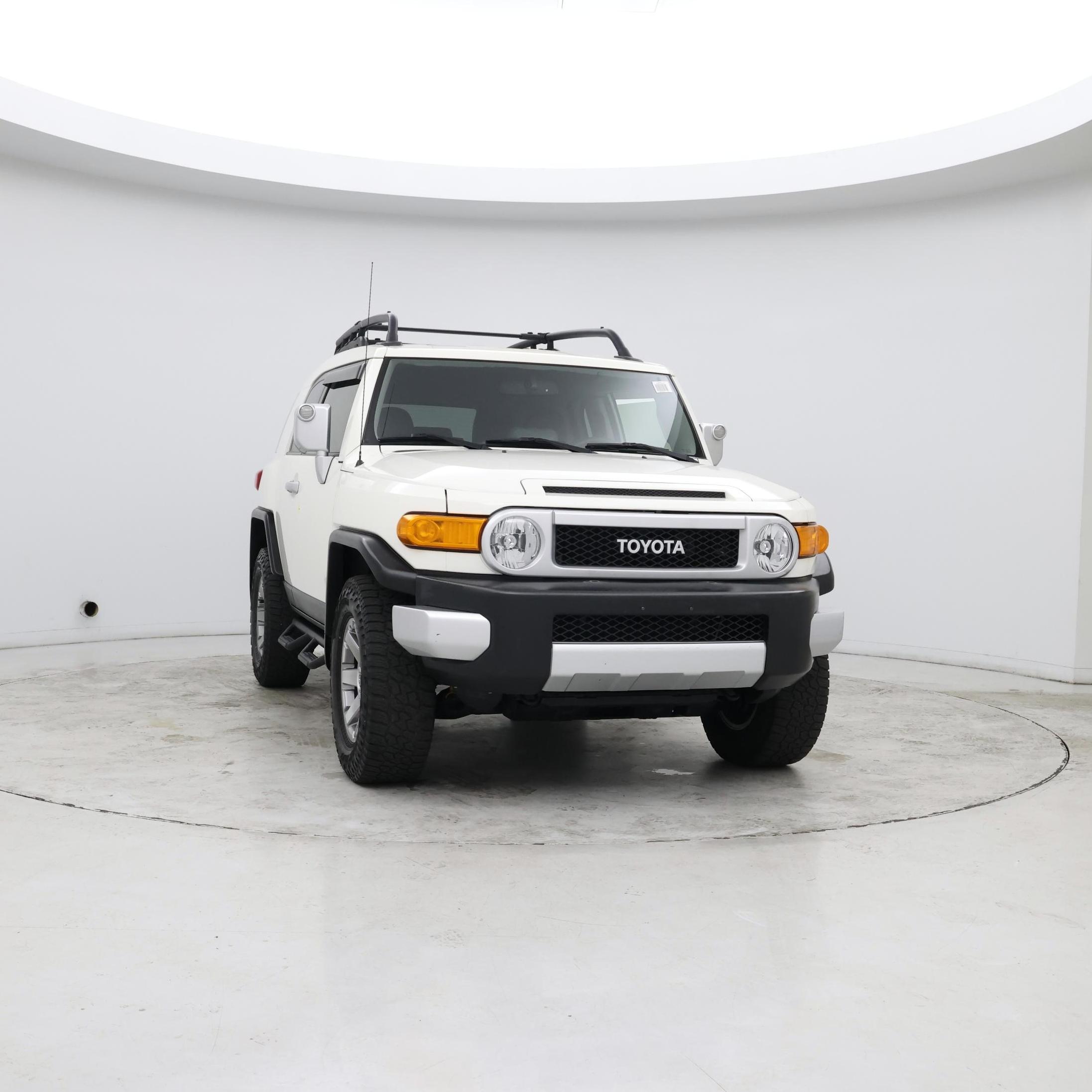 Thumbnail: 2014 Toyota FJ Cruiser - 5