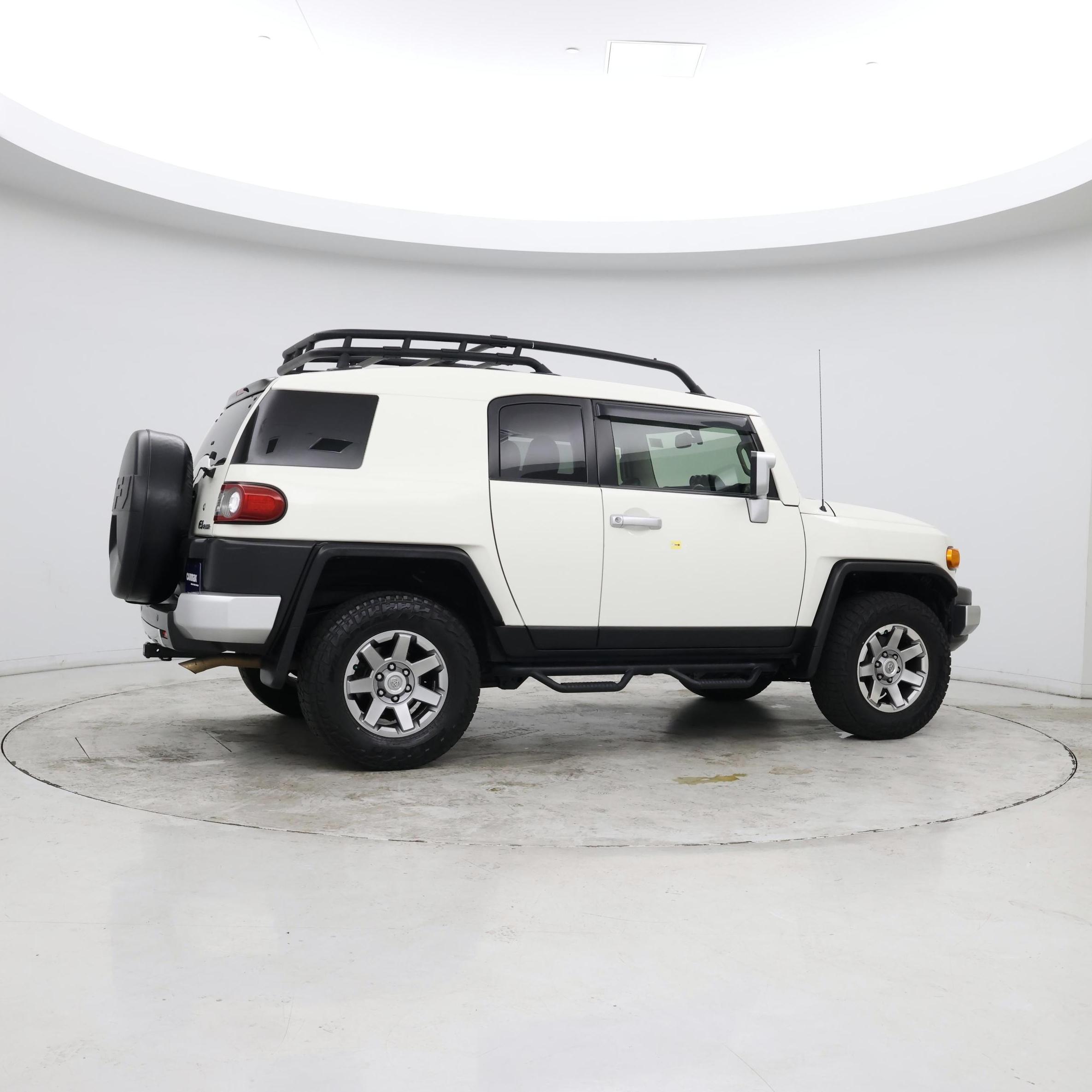Thumbnail: 2014 Toyota FJ Cruiser - 8