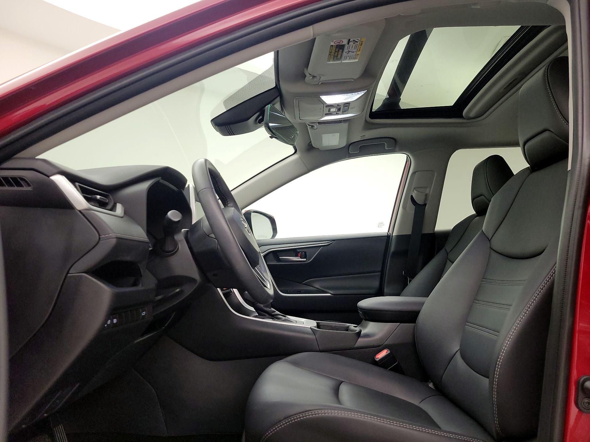 Thumbnail: 2024 Toyota RAV4 - 20
