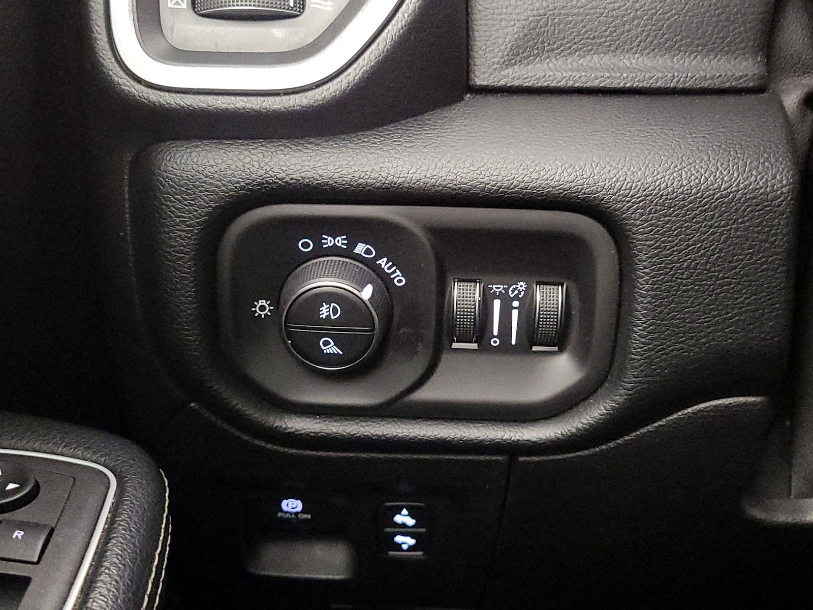 2021 RAM Ram 1500 Pickup Laramie - Photo 14