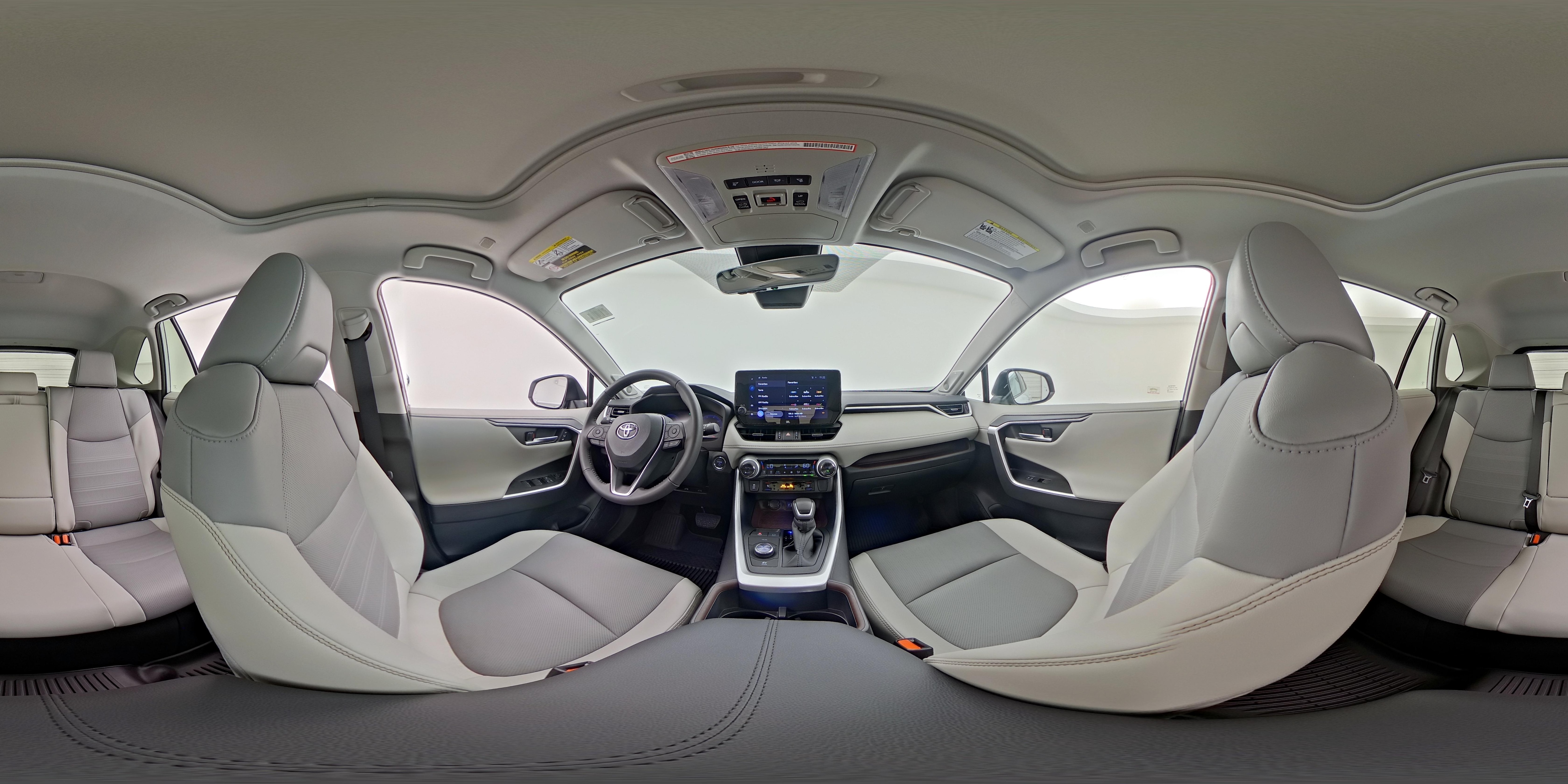 2025 Toyota RAV4 Limited - Photo 25