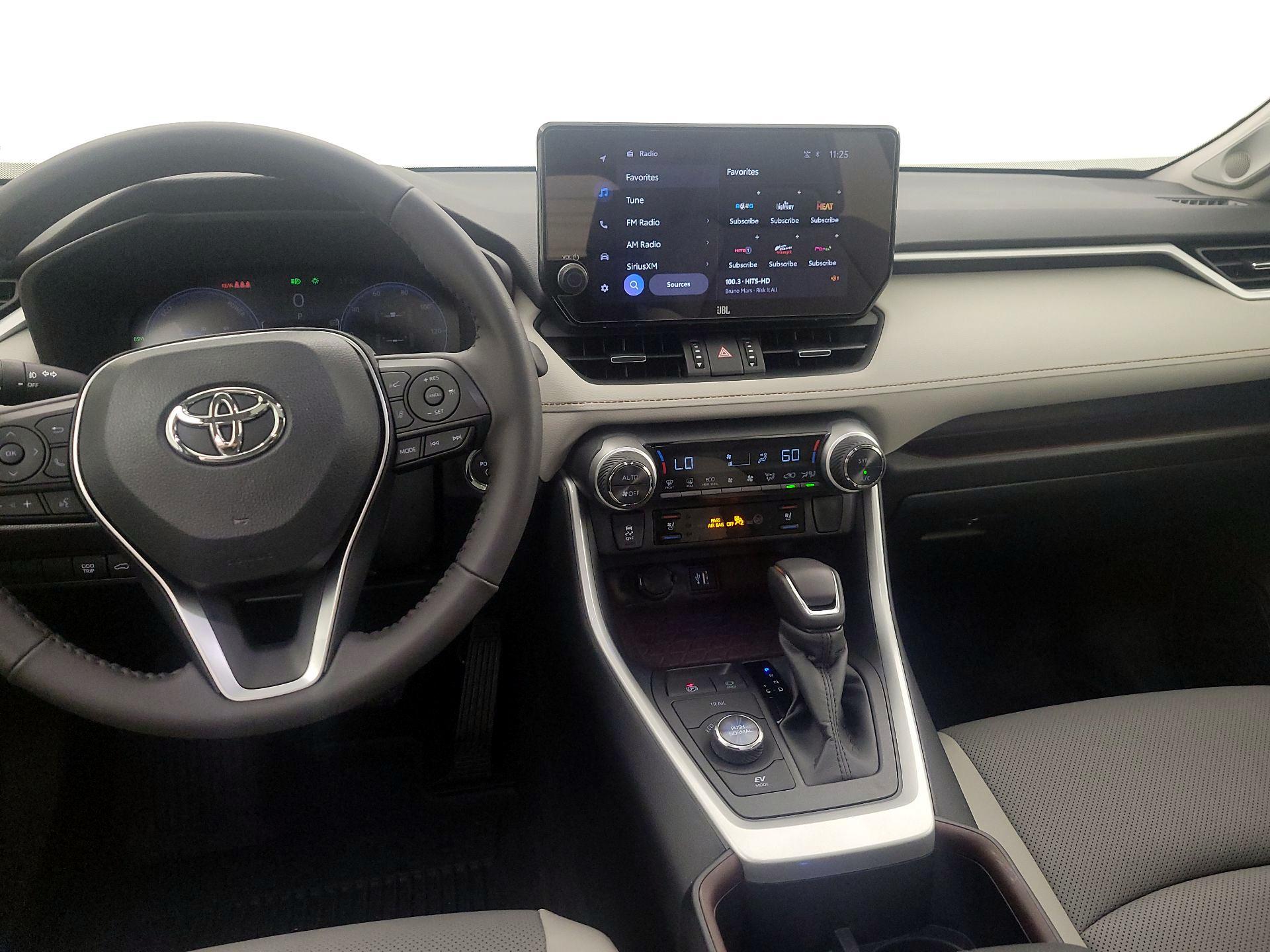 Thumbnail: 2025 Toyota RAV4 - 9