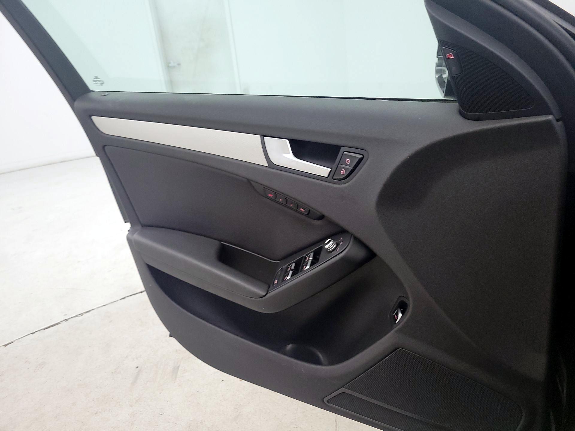 Thumbnail: 2015 Audi A4 - 12