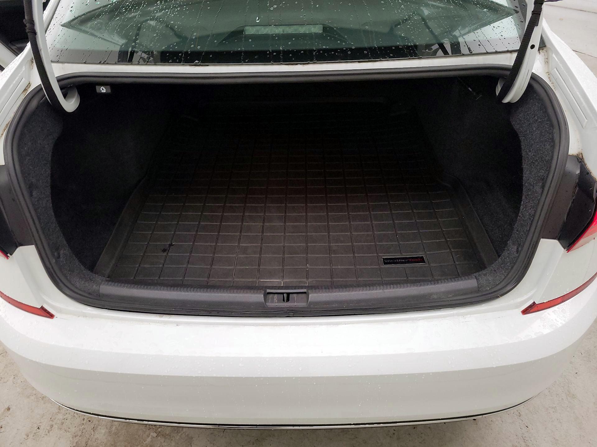 Thumbnail: 2020 Volkswagen Passat - 20