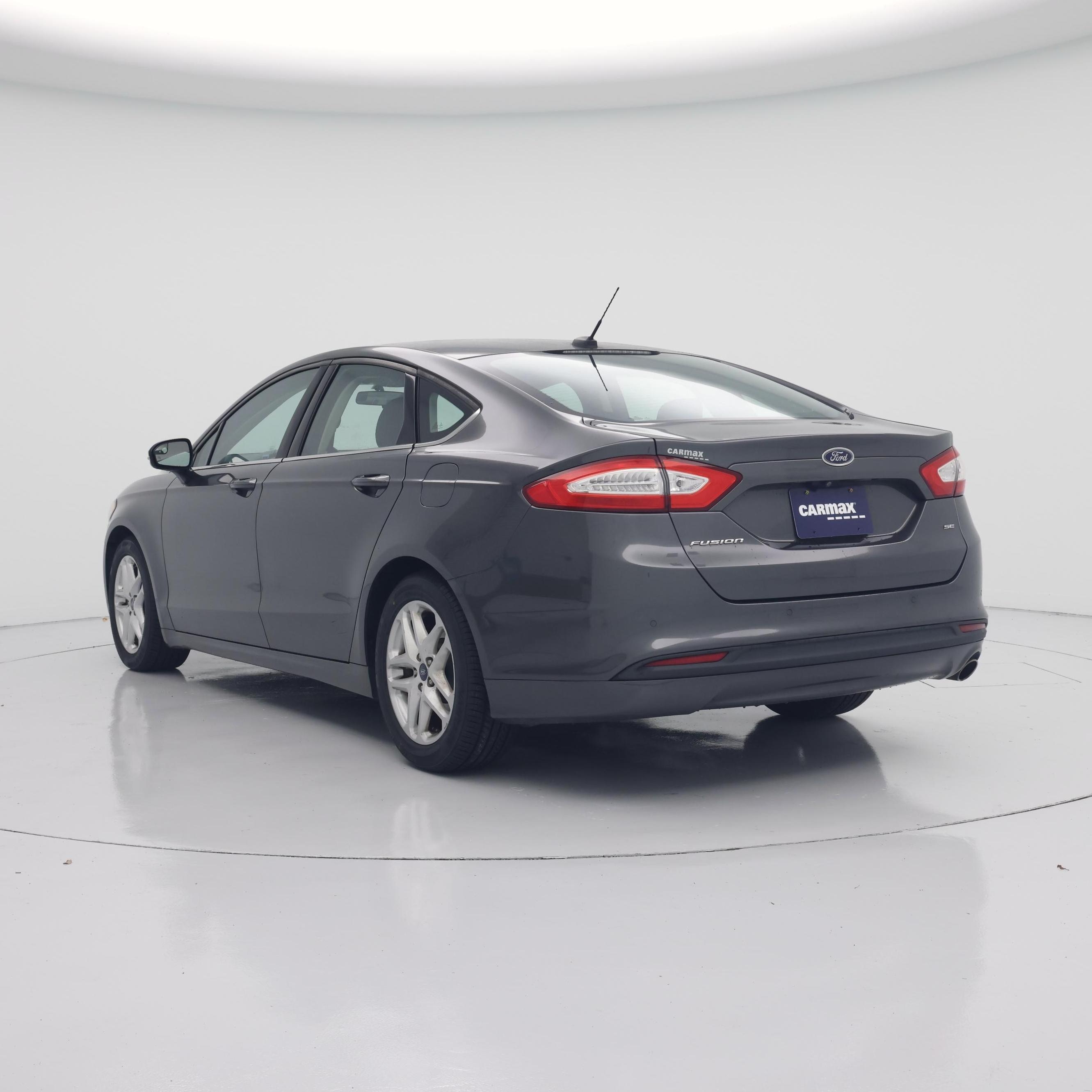 Thumbnail: 2016 Ford Fusion - 2