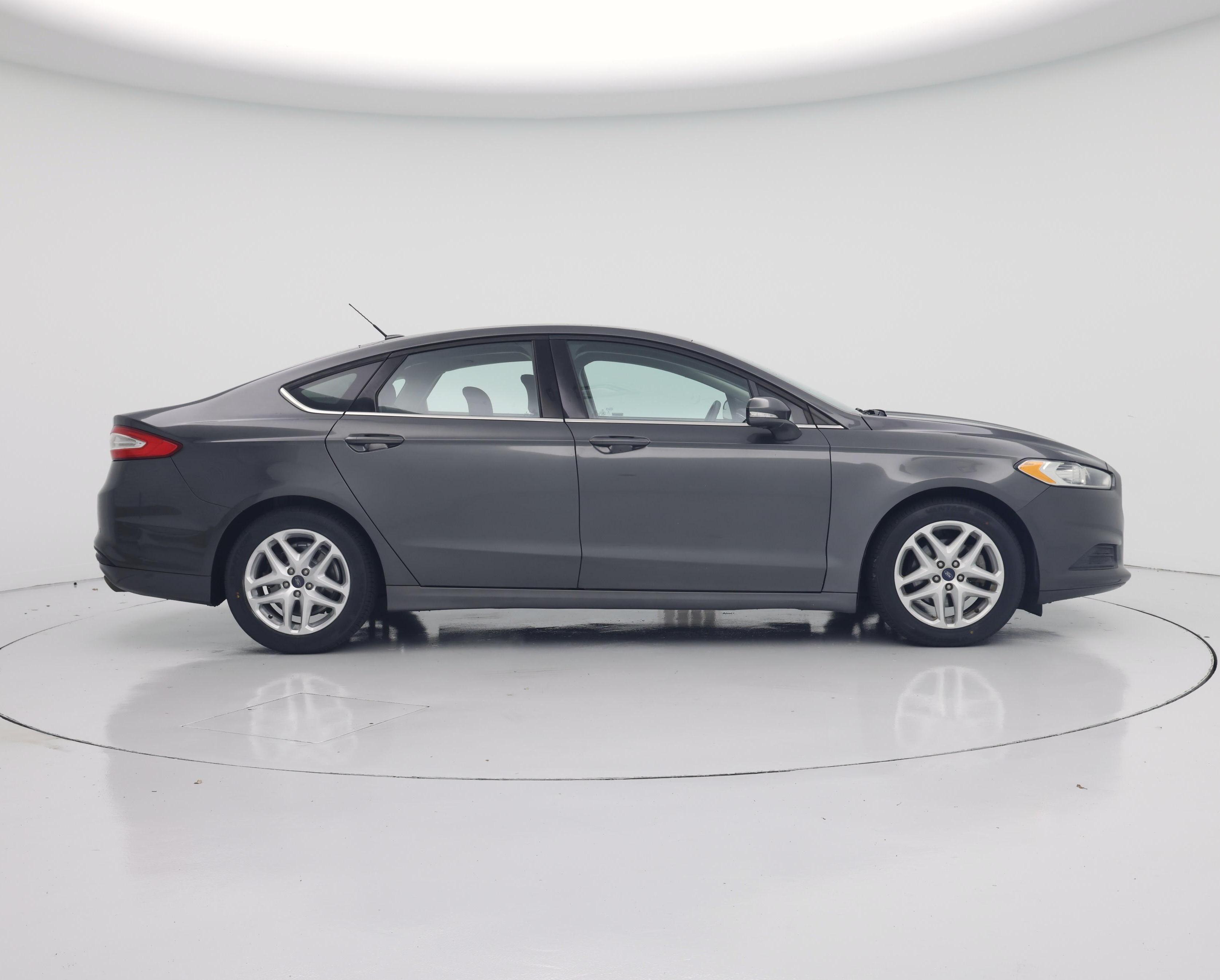 Thumbnail: 2016 Ford Fusion - 7
