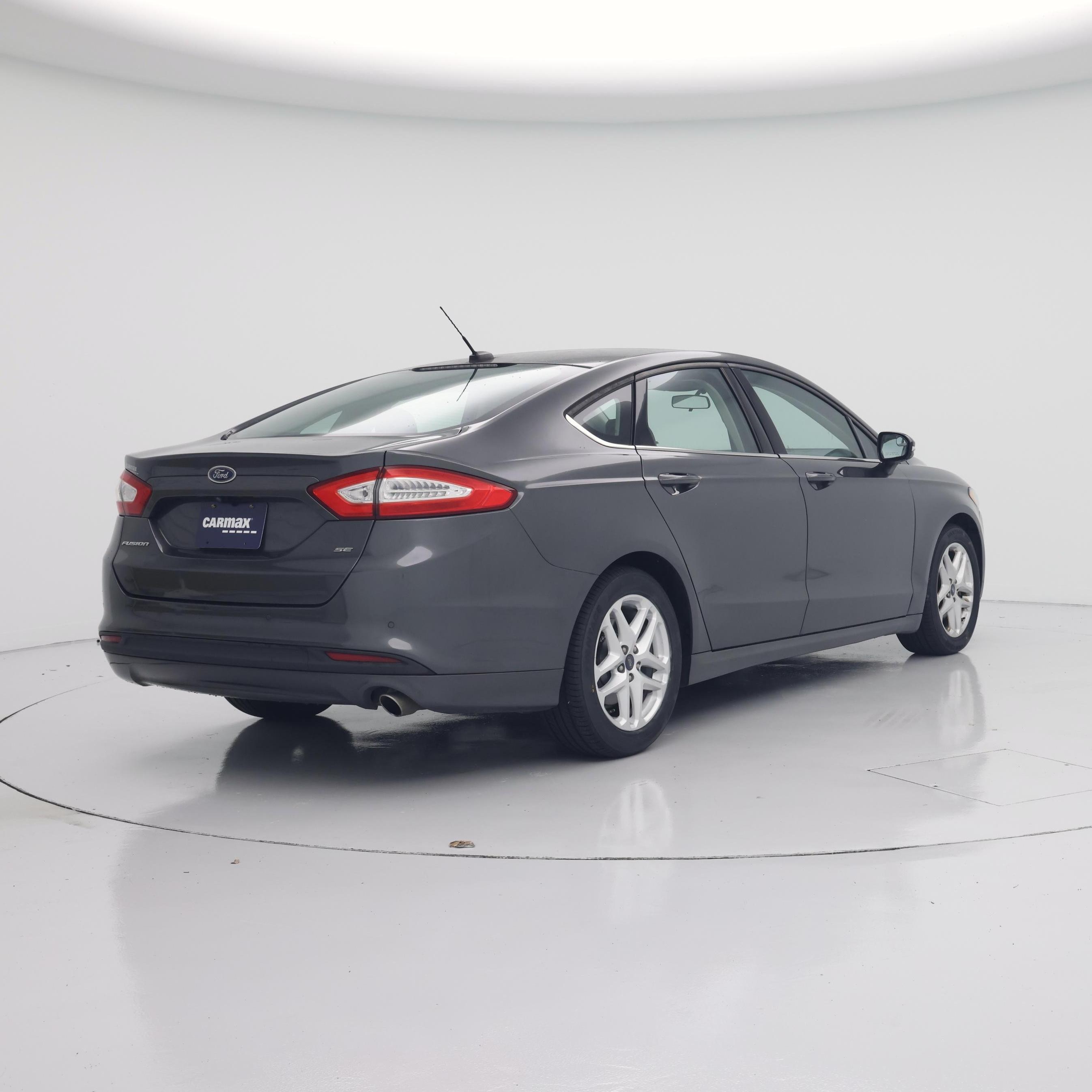 Thumbnail: 2016 Ford Fusion - 8