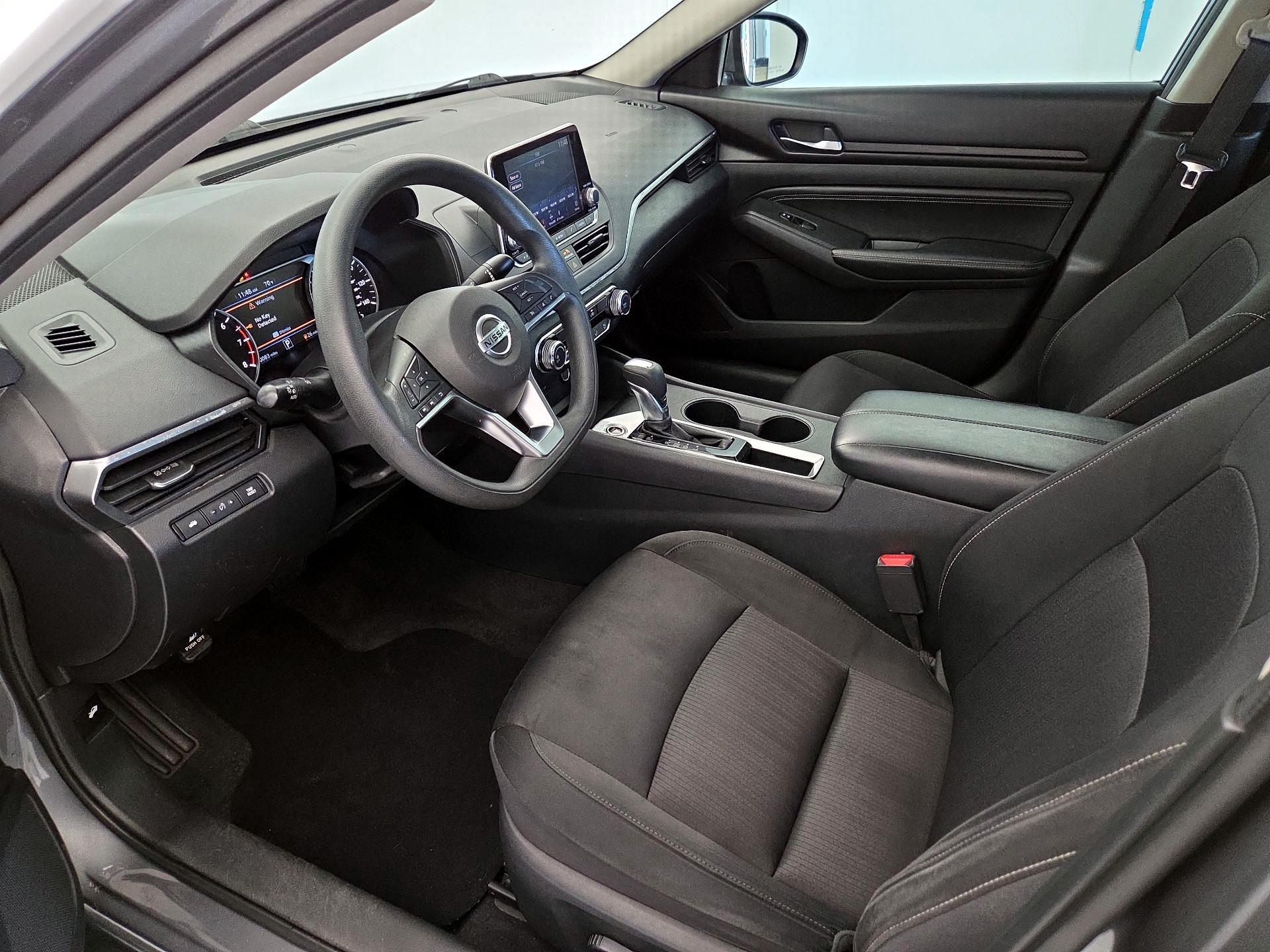 Thumbnail: 2019 Nissan Altima - 11