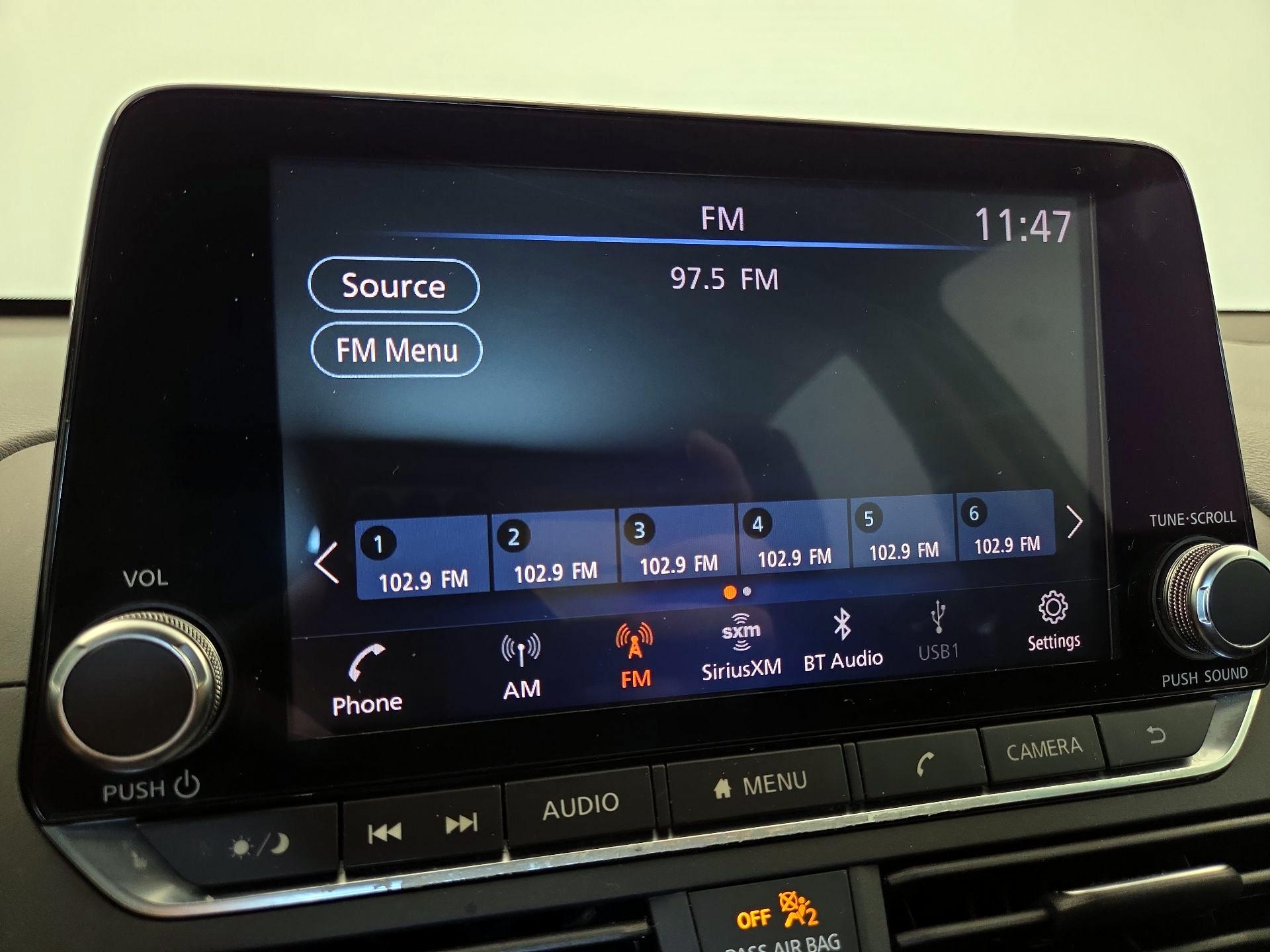 Thumbnail: 2019 Nissan Altima - 15