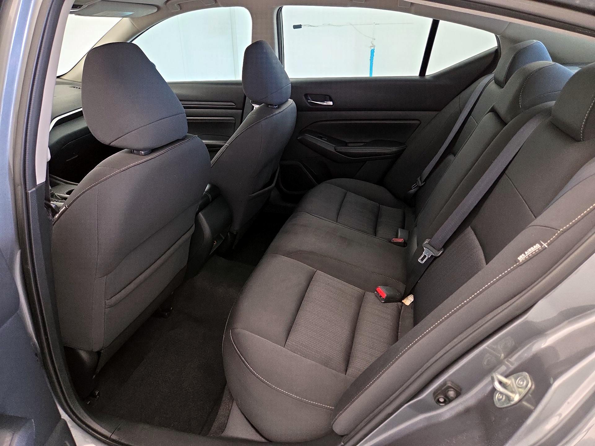 Thumbnail: 2019 Nissan Altima - 19