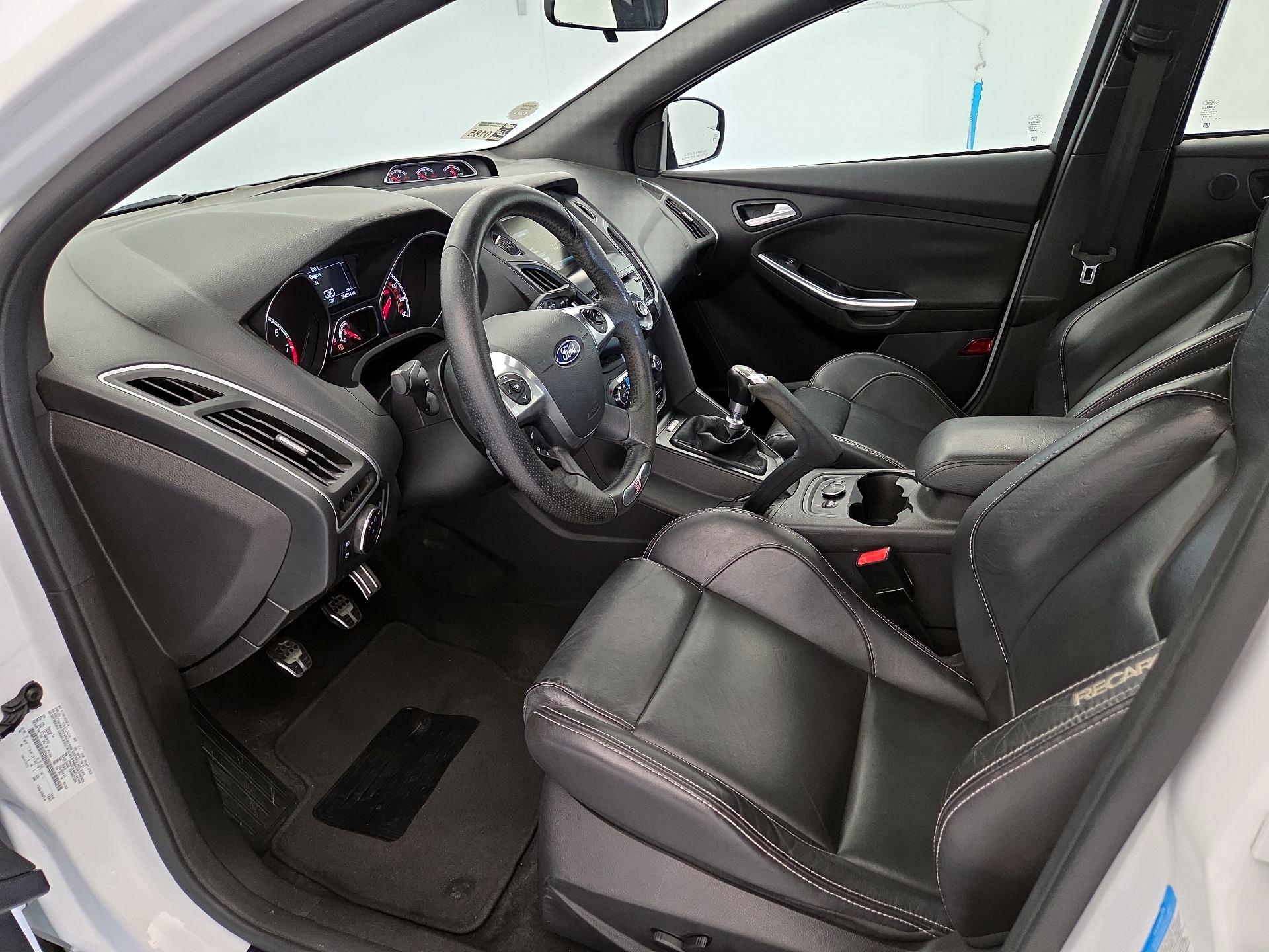 Thumbnail: 2014 Ford Focus - 11