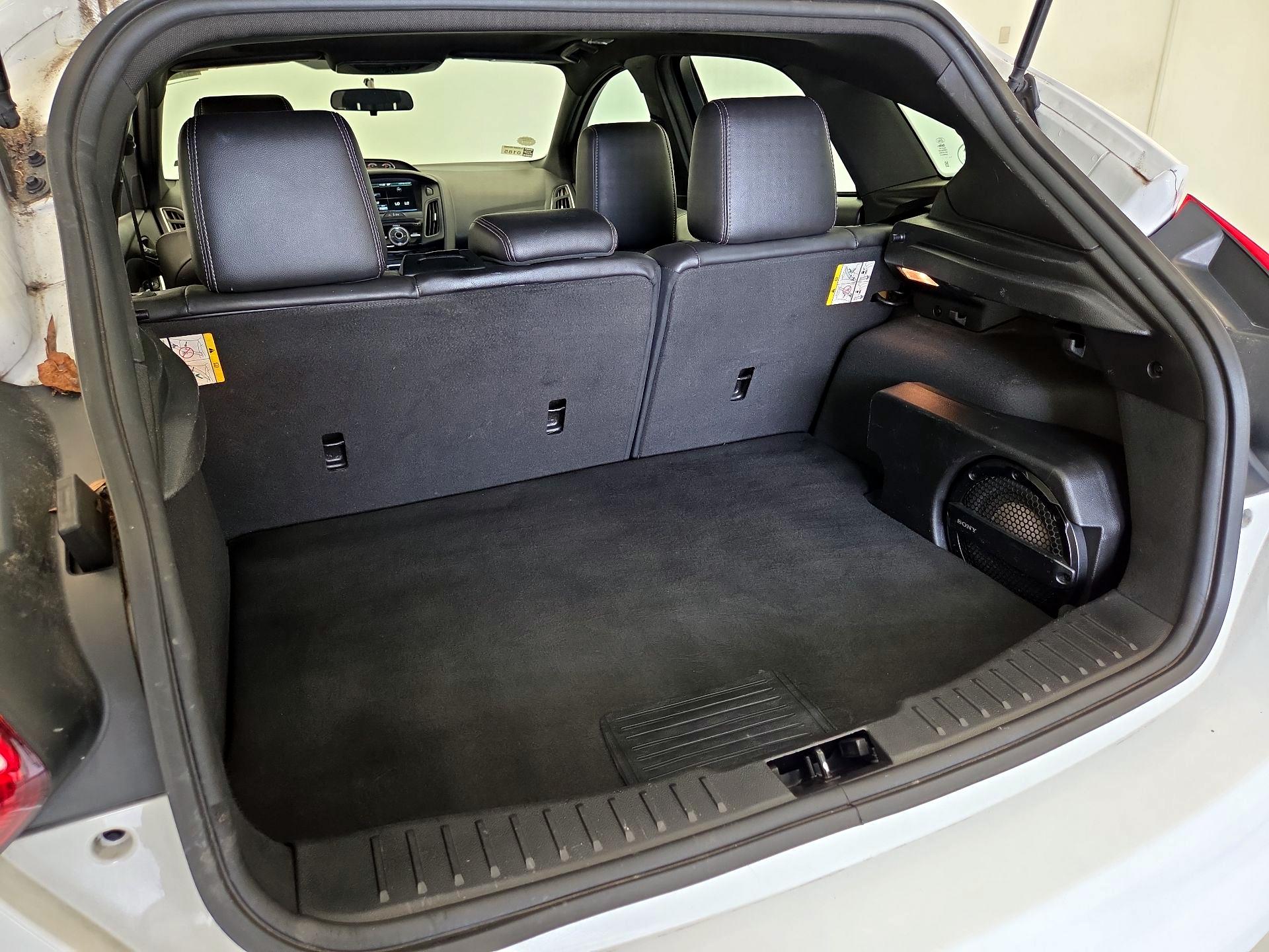 Thumbnail: 2014 Ford Focus - 20