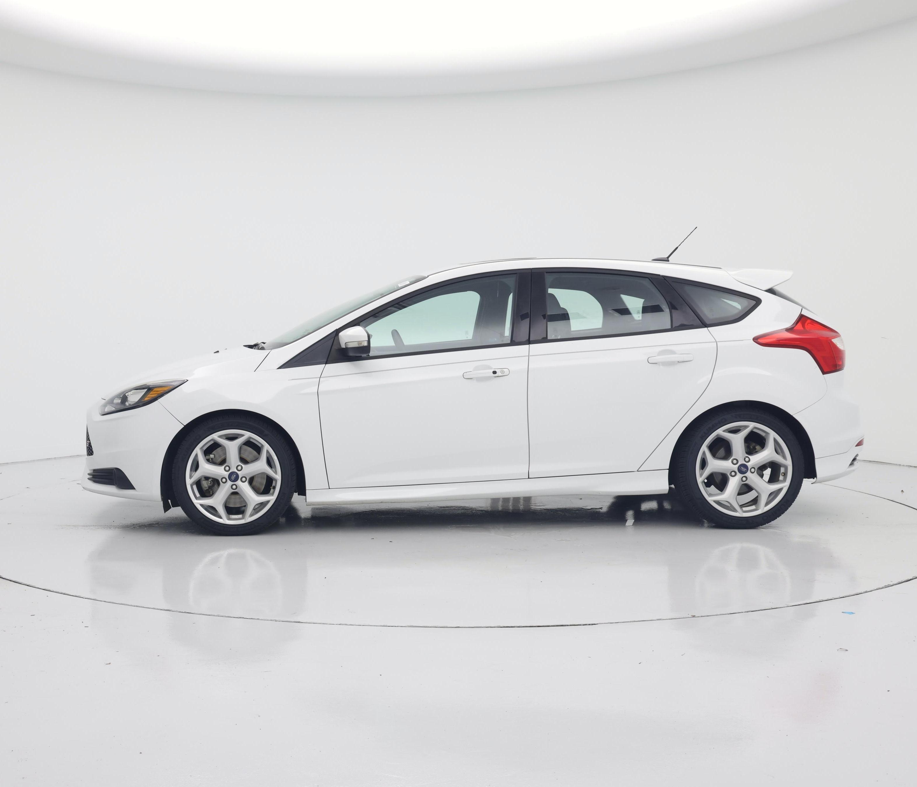 Thumbnail: 2014 Ford Focus - 3