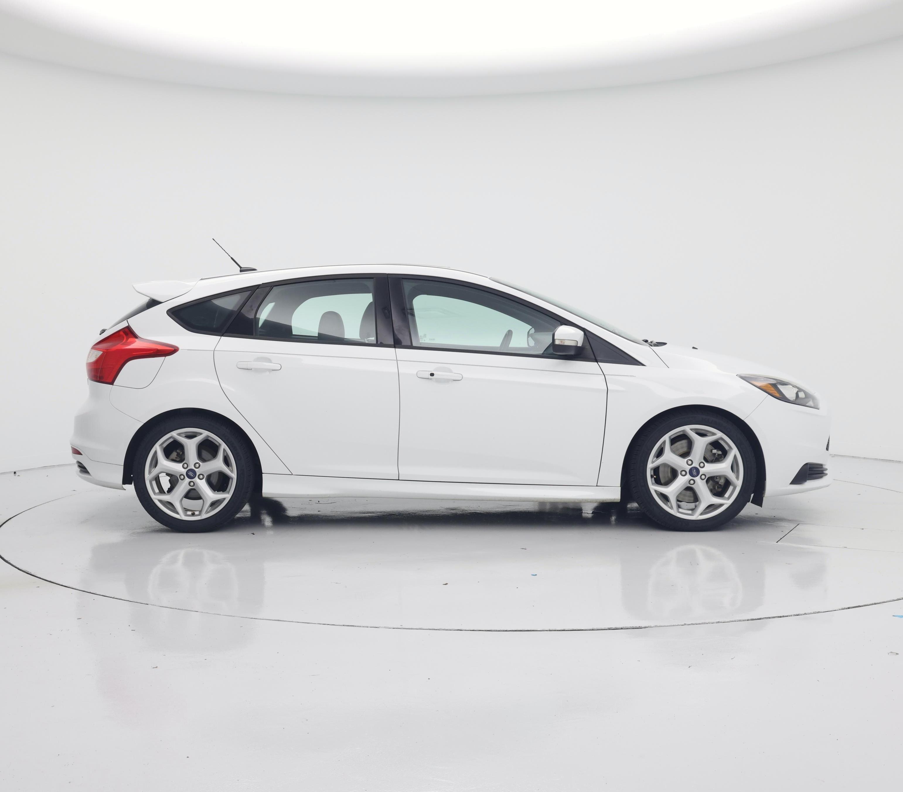 Thumbnail: 2014 Ford Focus - 7