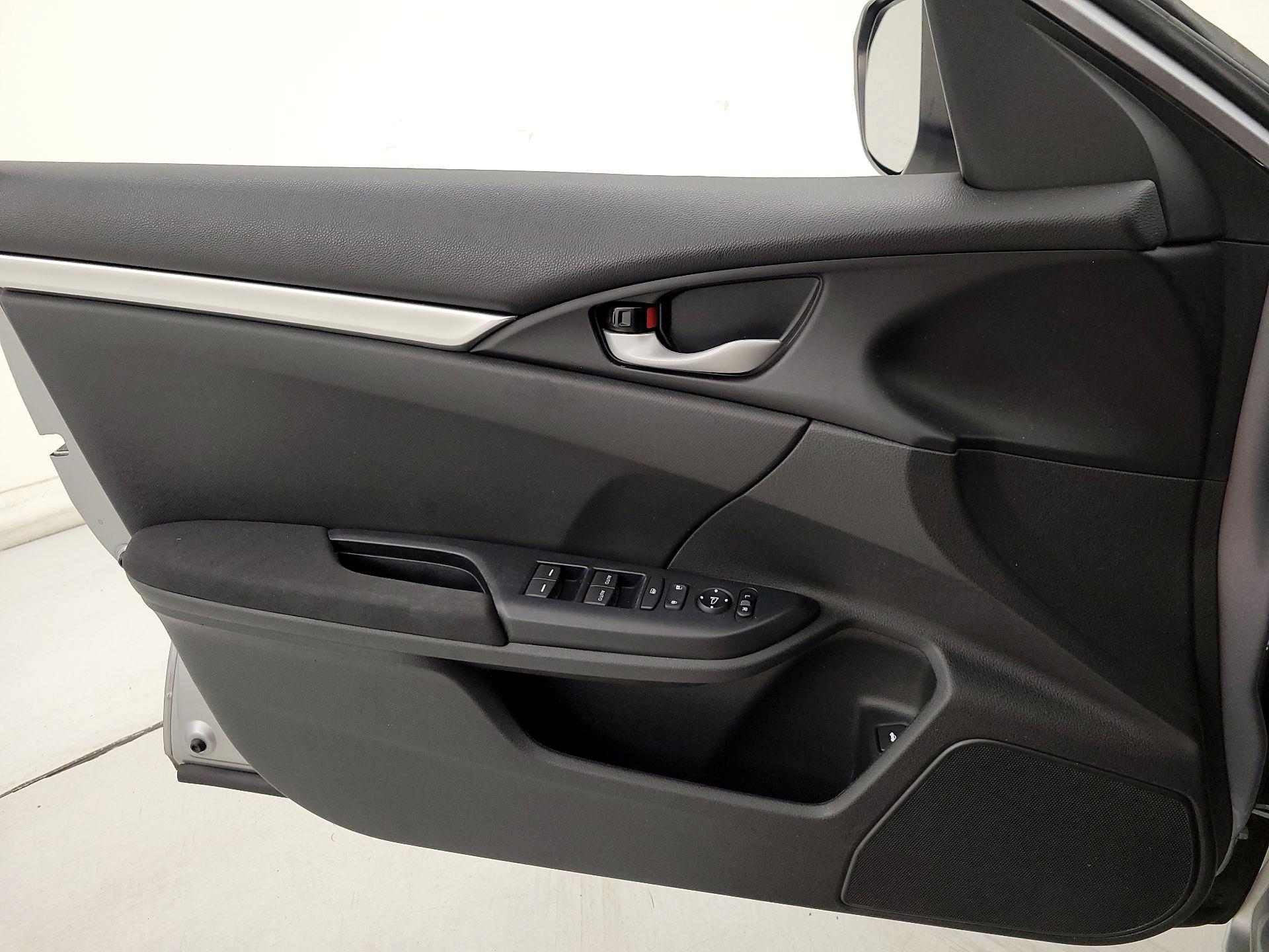 Thumbnail: 2019 Honda Civic - 12
