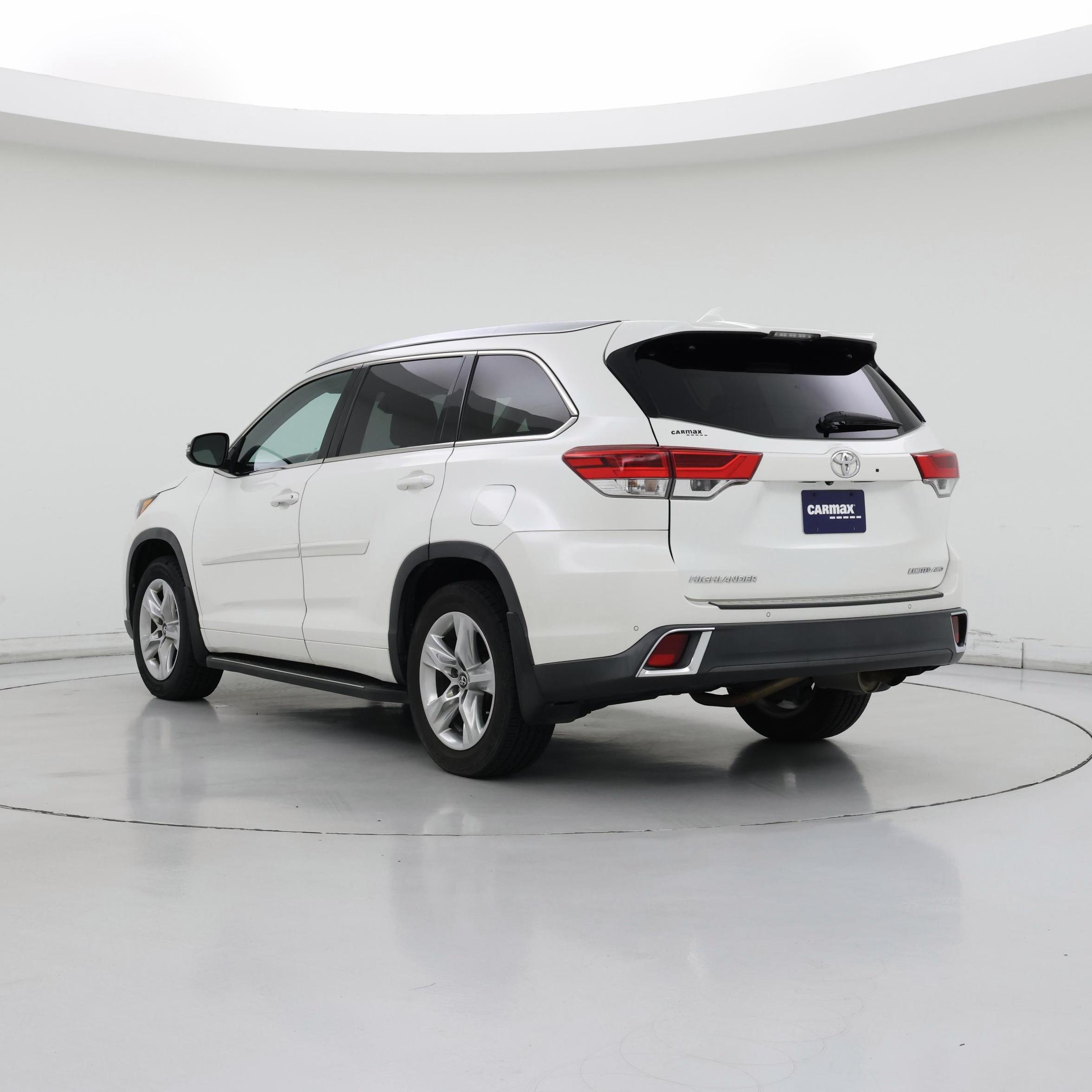 Thumbnail: 2017 Toyota Highlander - 2