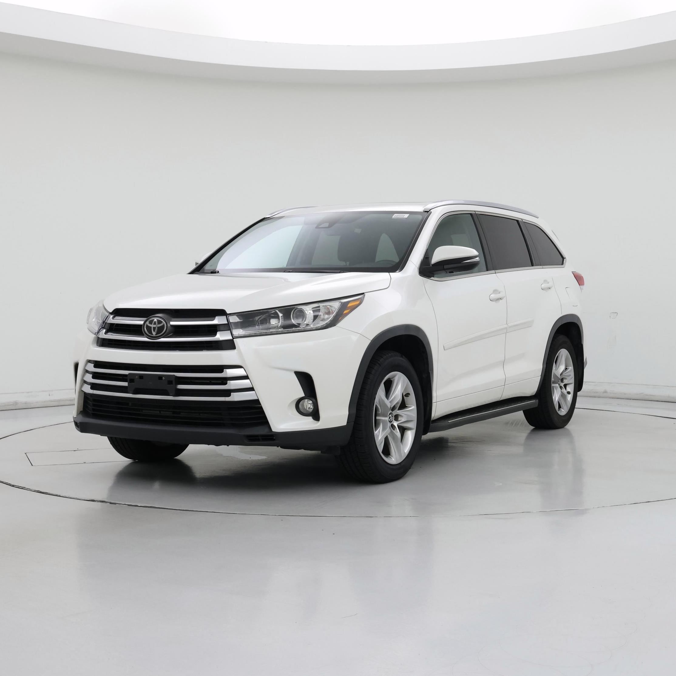 Thumbnail: 2017 Toyota Highlander - 4