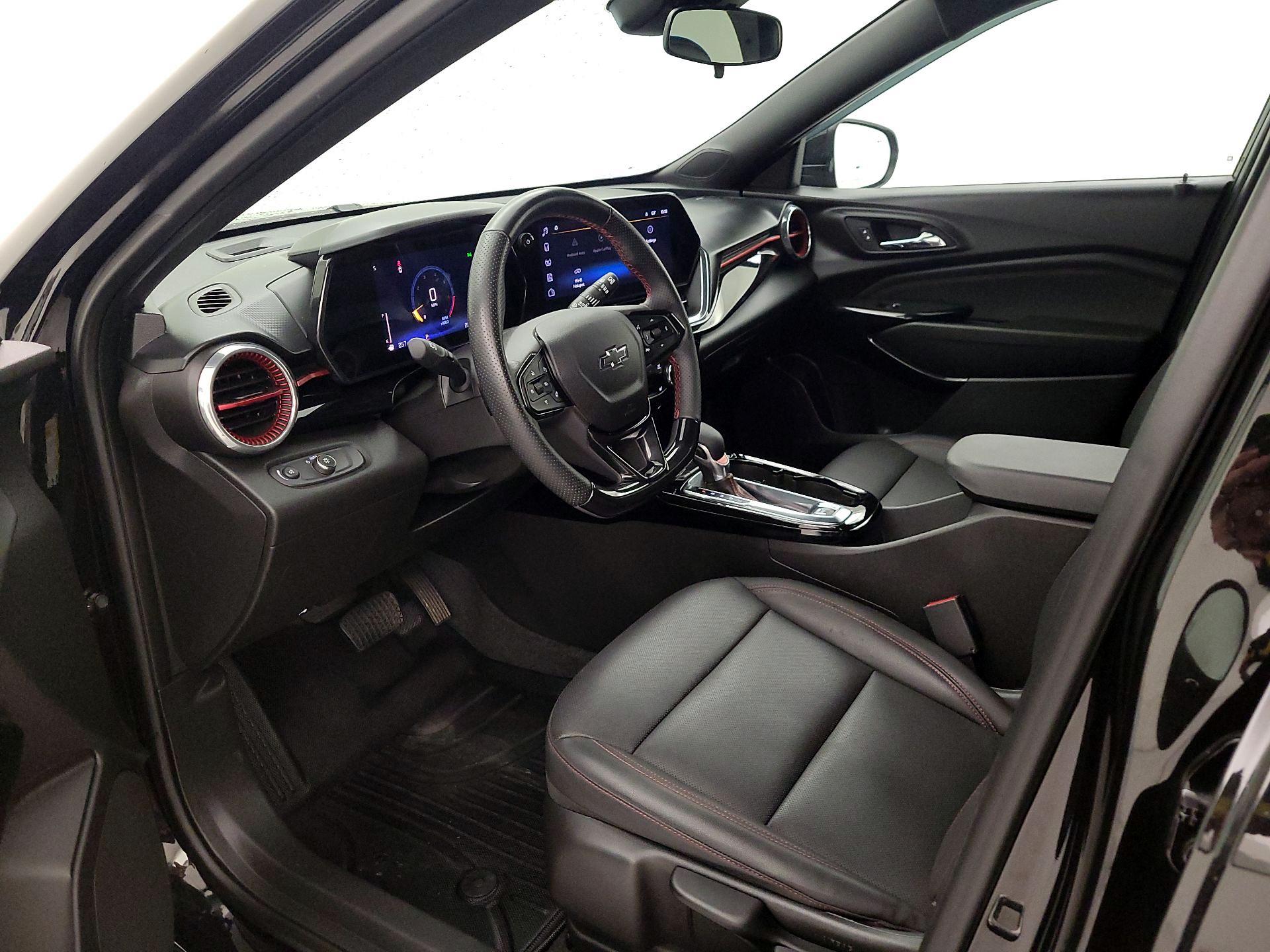 Thumbnail: 2024 Chevrolet Trax - 11