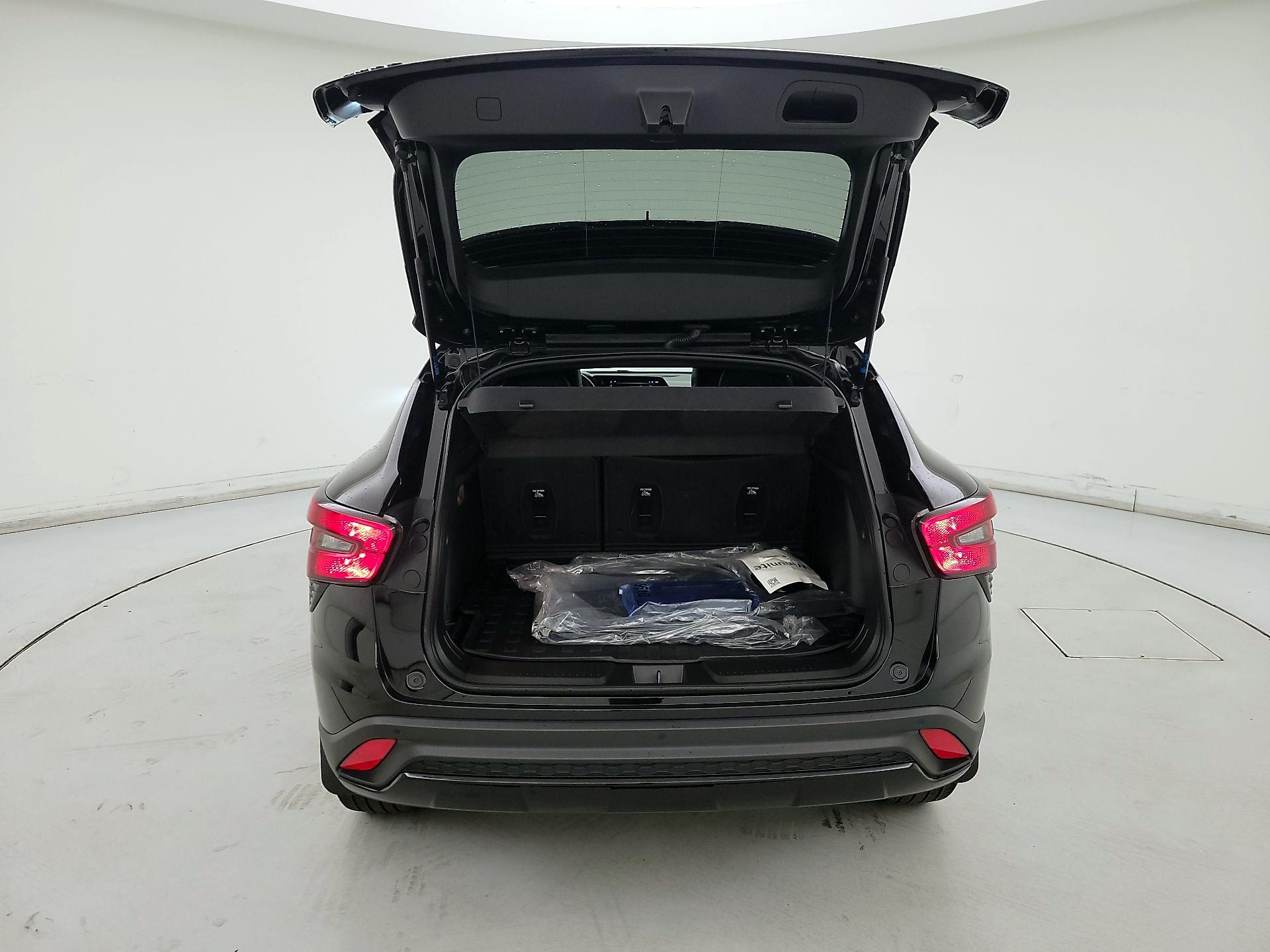 Thumbnail: 2024 Chevrolet Trax - 20