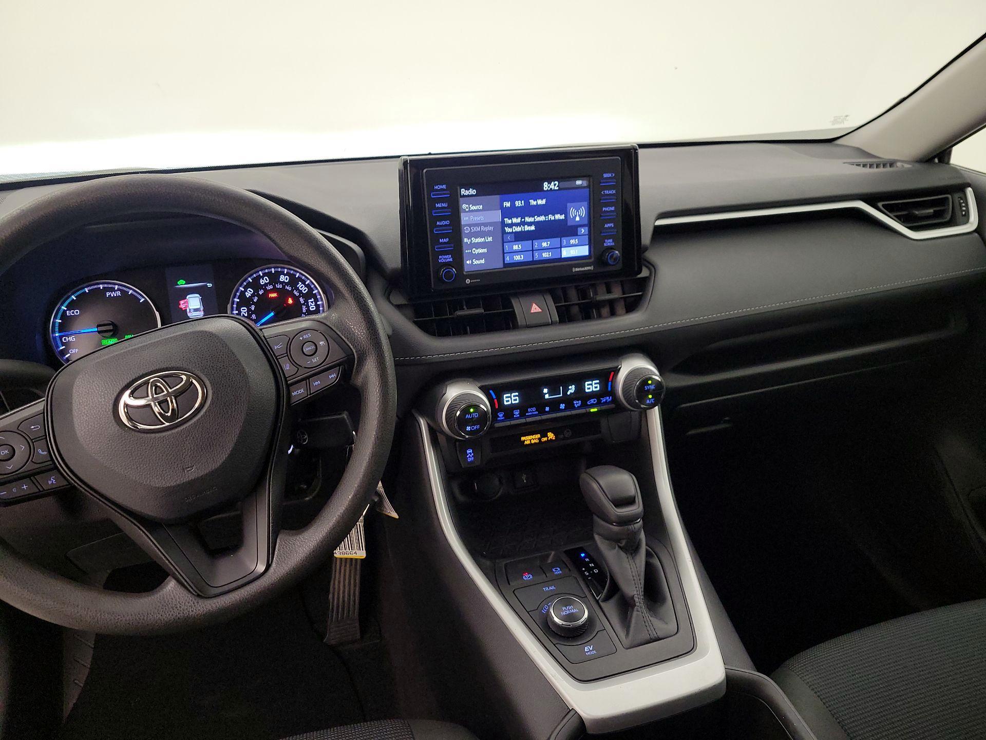 Thumbnail: 2022 Toyota RAV4 - 9