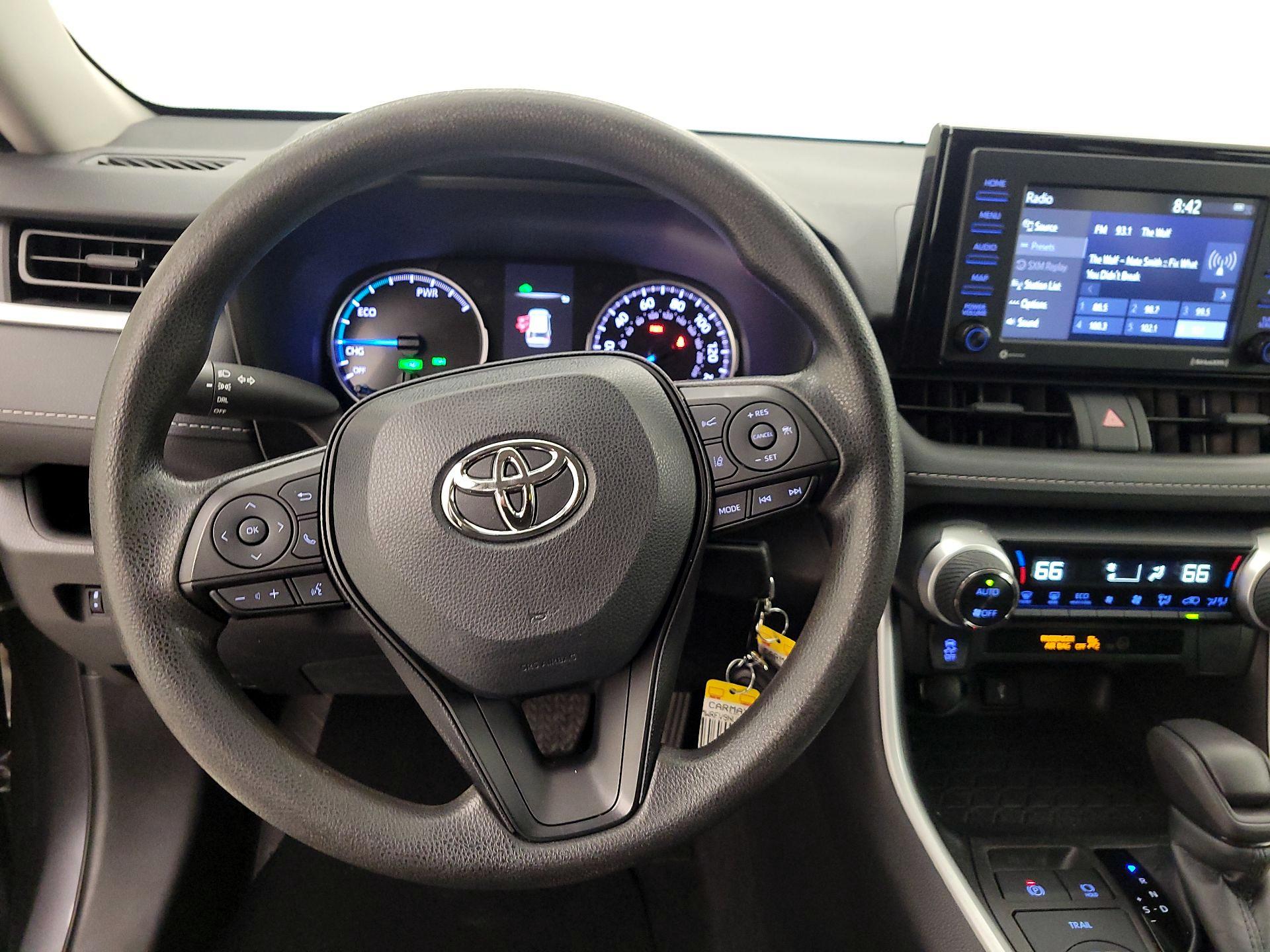 Thumbnail: 2022 Toyota RAV4 - 10
