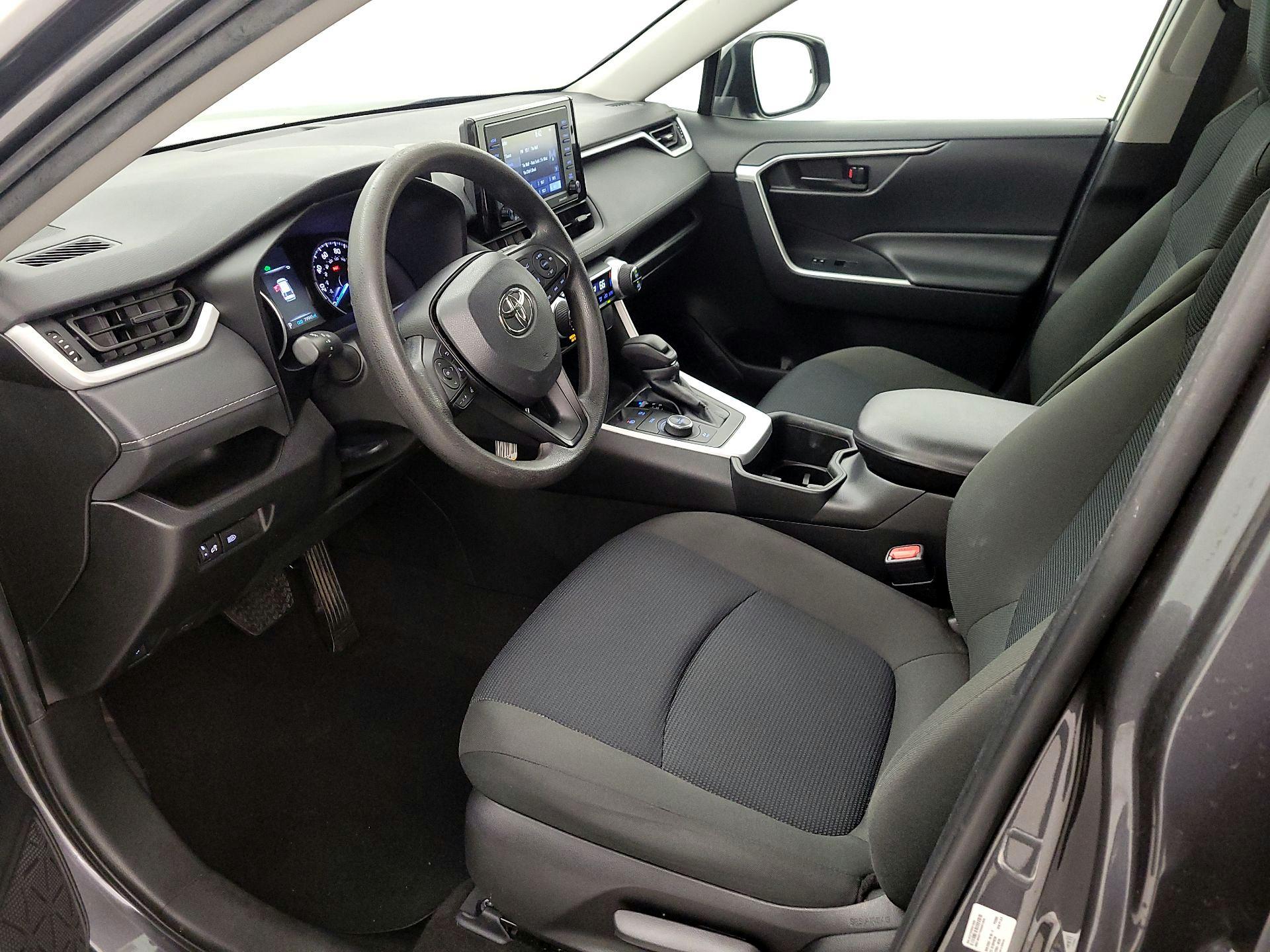 Thumbnail: 2022 Toyota RAV4 - 11