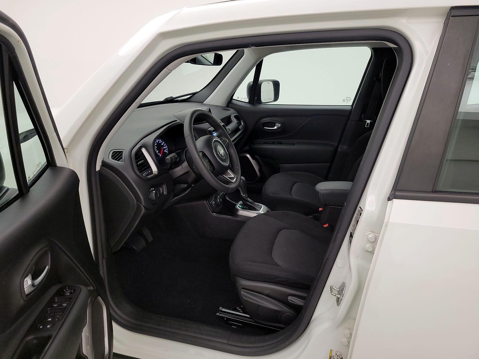Thumbnail: 2022 Jeep Renegade - 11