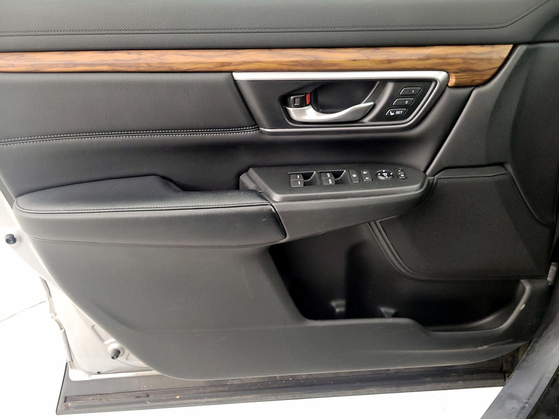 Thumbnail: 2017 Honda CR-V - 12