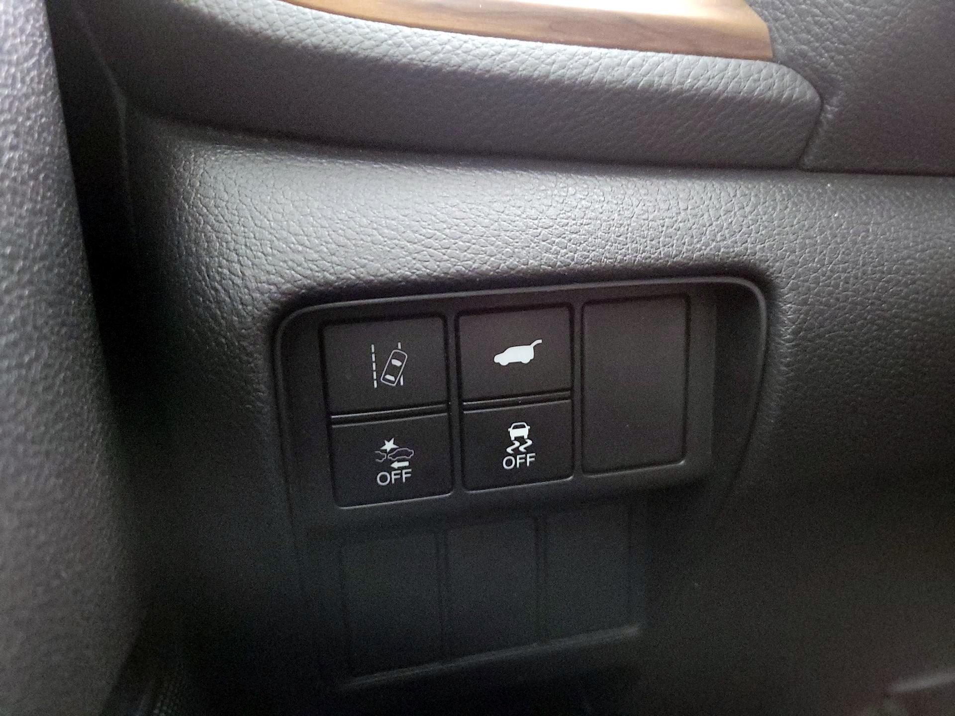 Thumbnail: 2017 Honda CR-V - 13