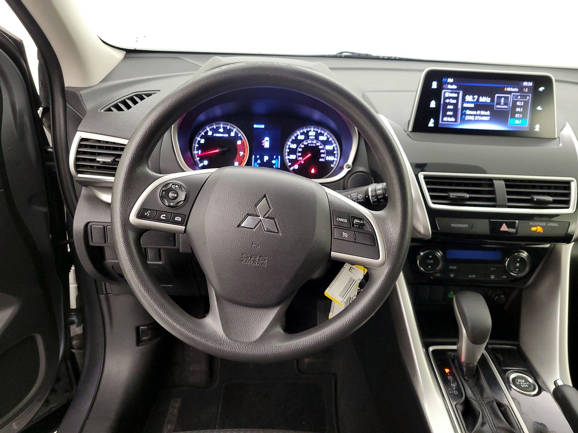 Thumbnail: 2018 Mitsubishi Eclipse Cross - 10