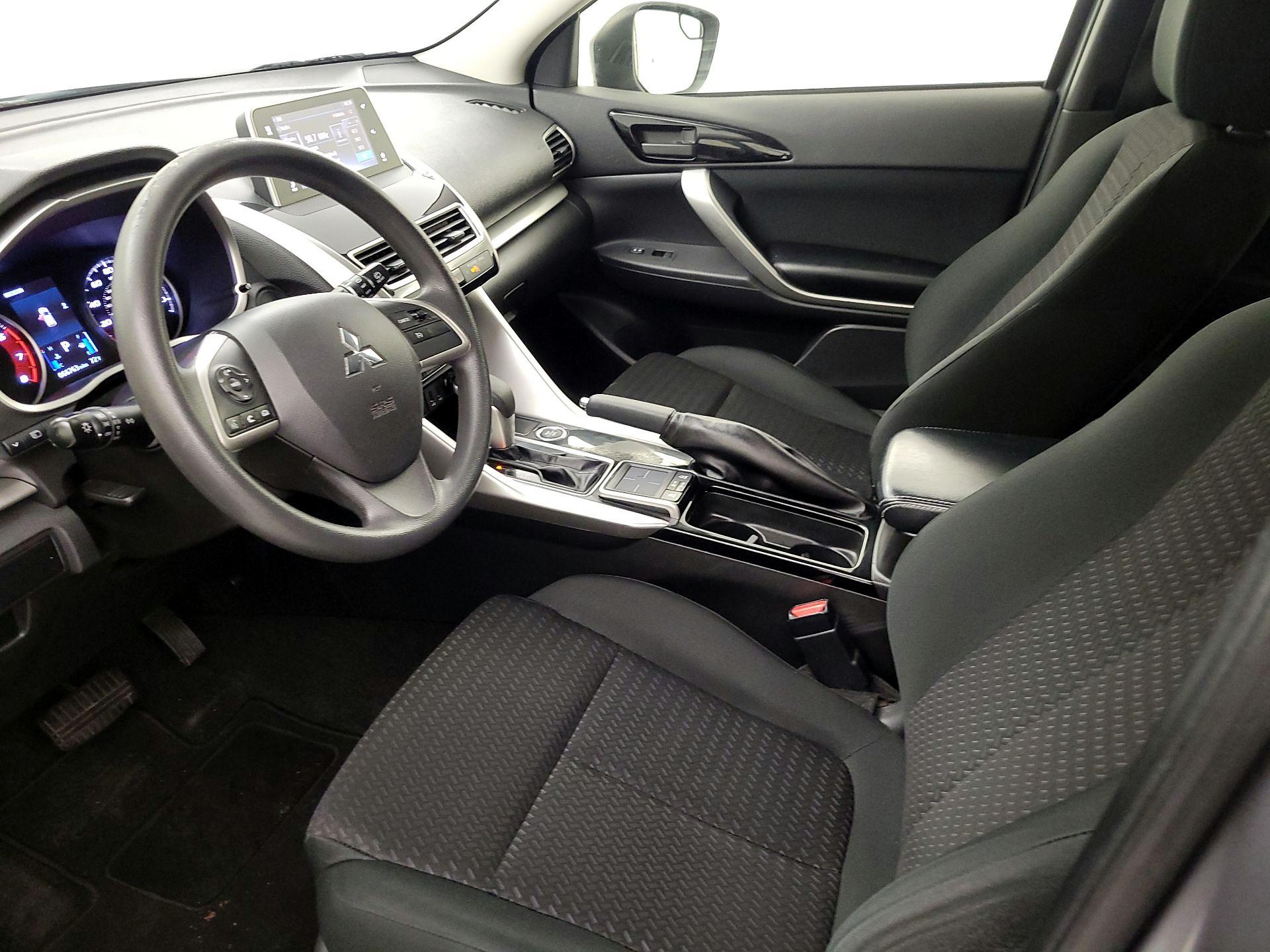 Thumbnail: 2018 Mitsubishi Eclipse Cross - 11