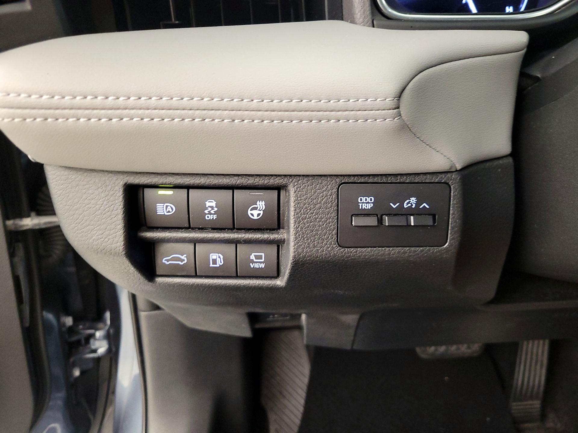 Thumbnail: 2019 Toyota Avalon - 13