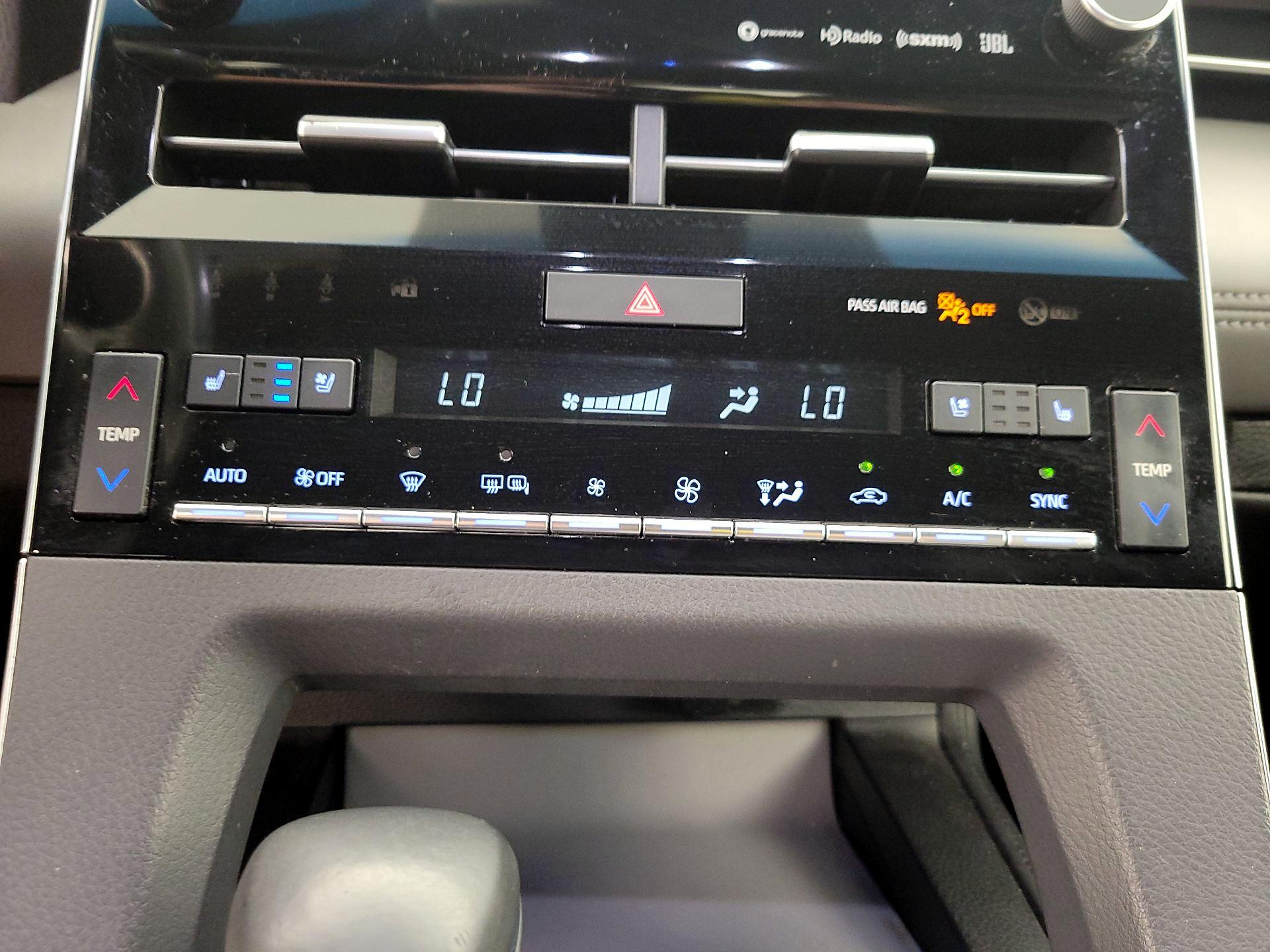Thumbnail: 2019 Toyota Avalon - 17