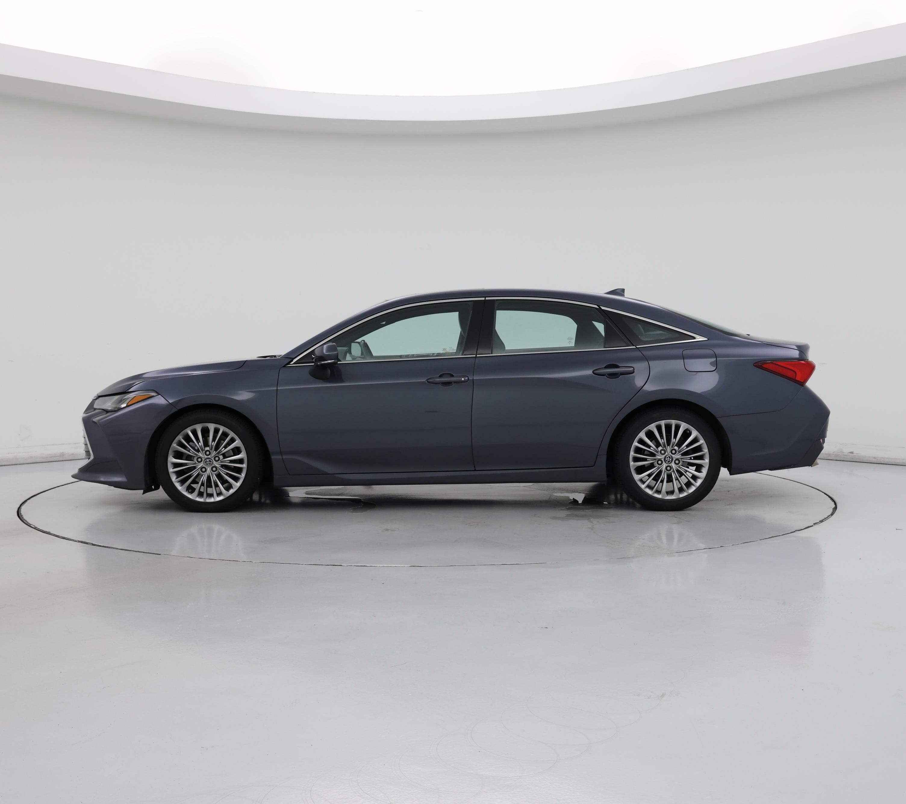 Thumbnail: 2019 Toyota Avalon - 3