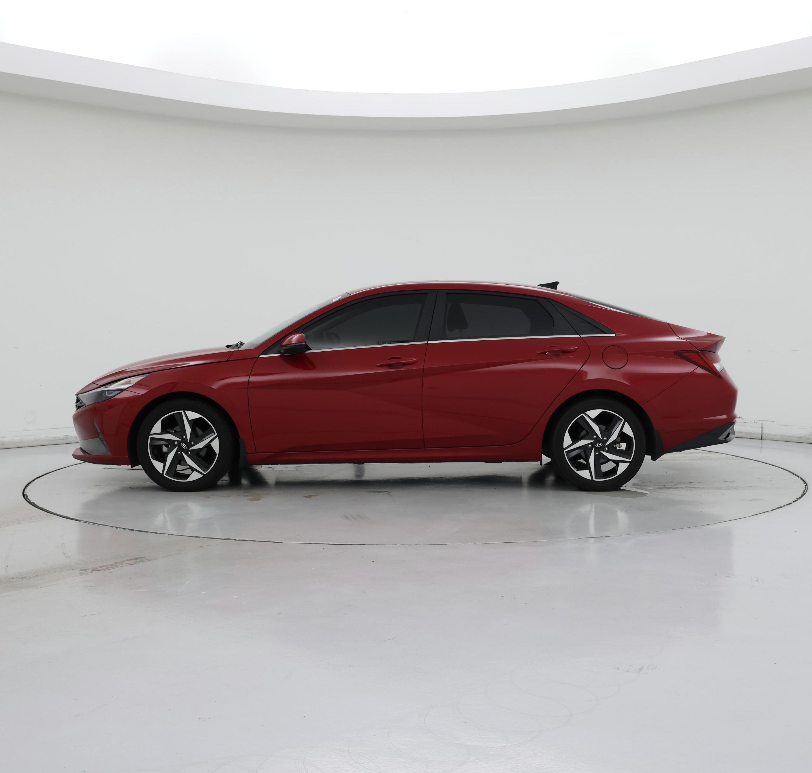 Thumbnail: 2022 Hyundai Elantra - 3