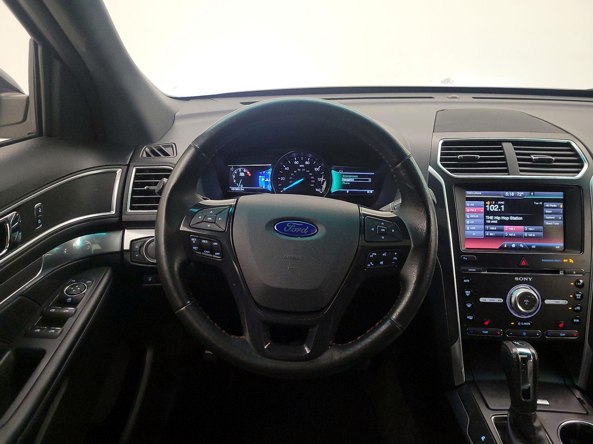 Thumbnail: 2016 Ford Explorer - 10